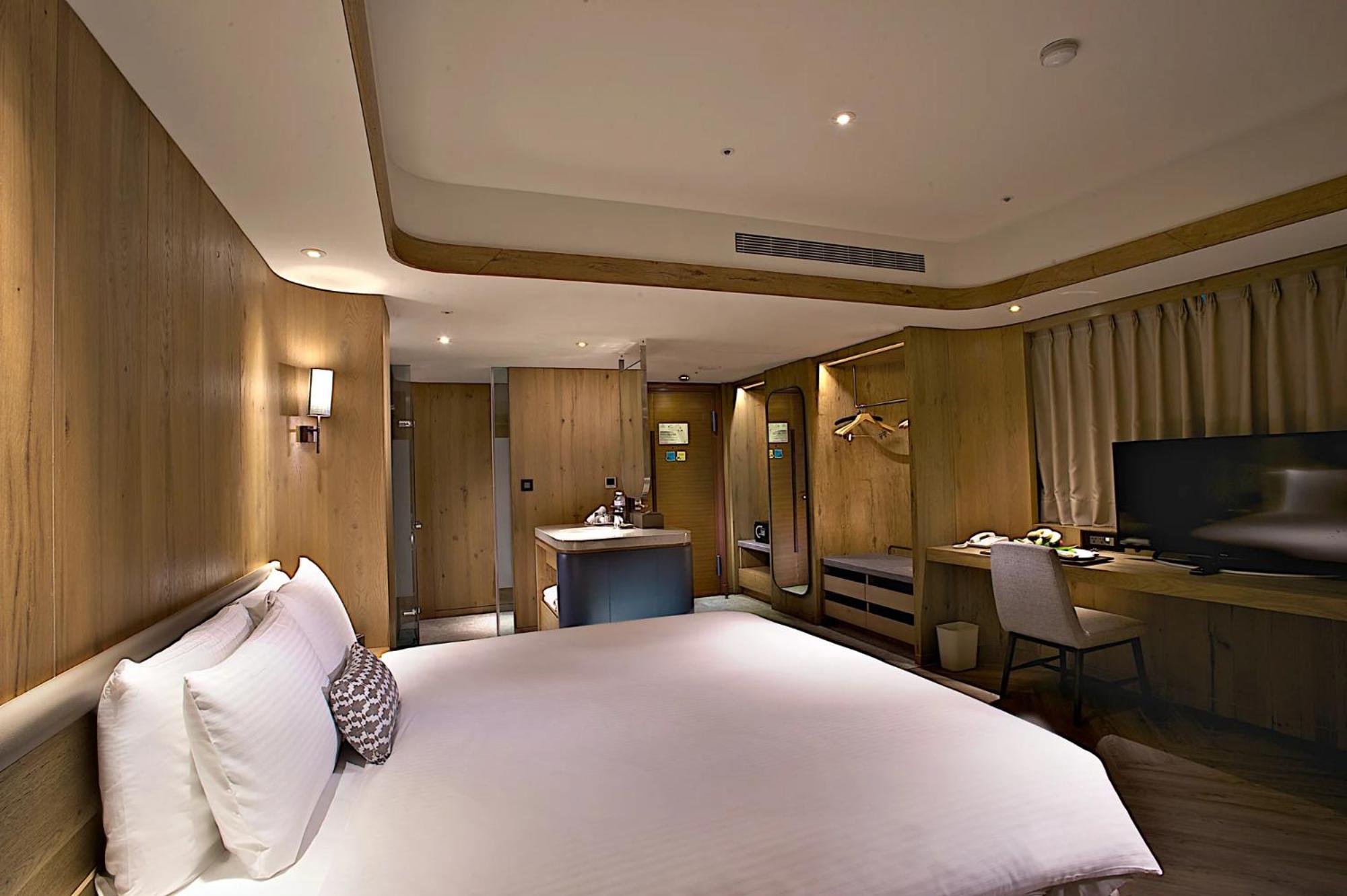 Standard Double Room (without Balcony)