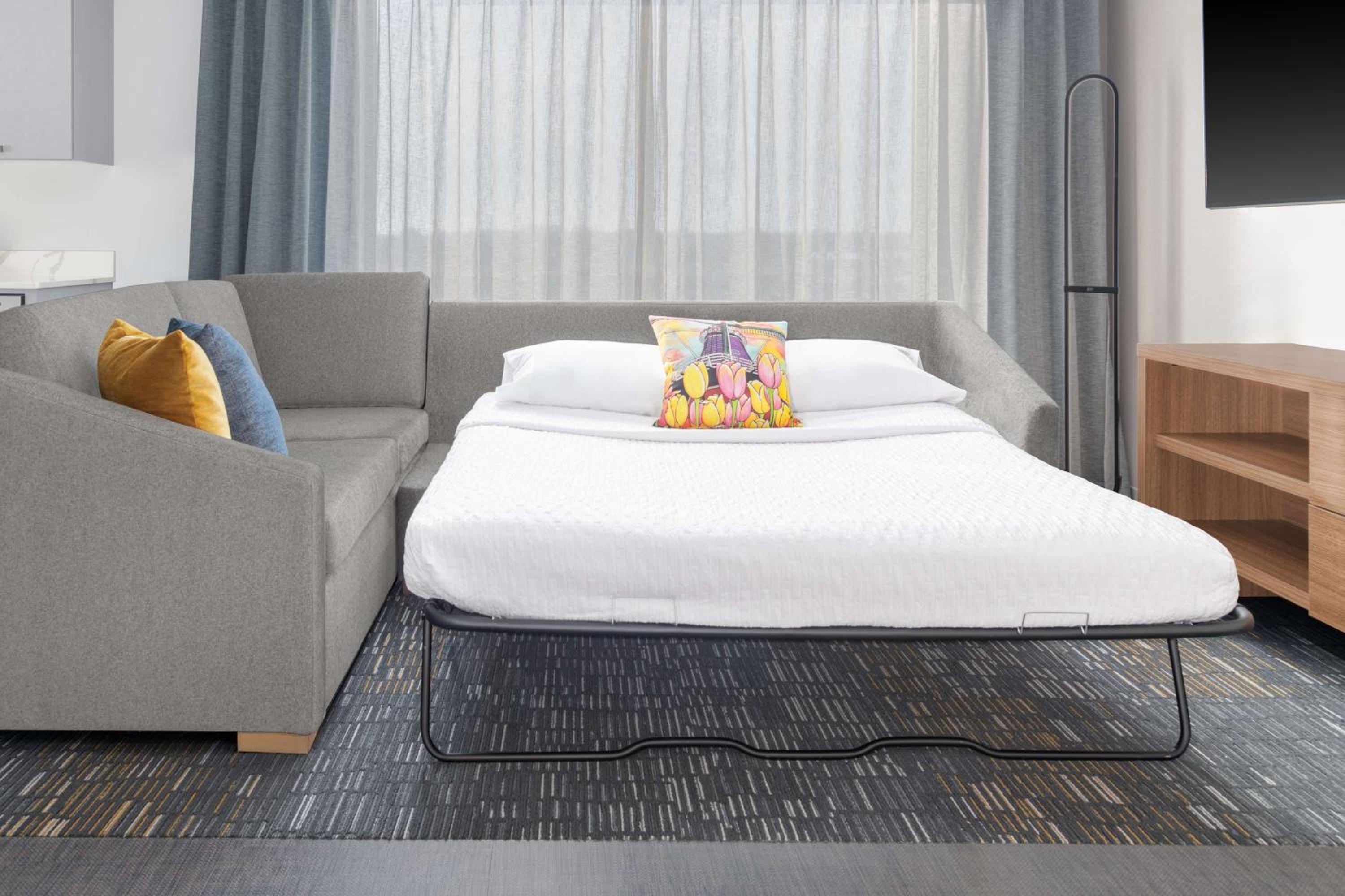 One-Bedroom Suite with Two Queen Beds