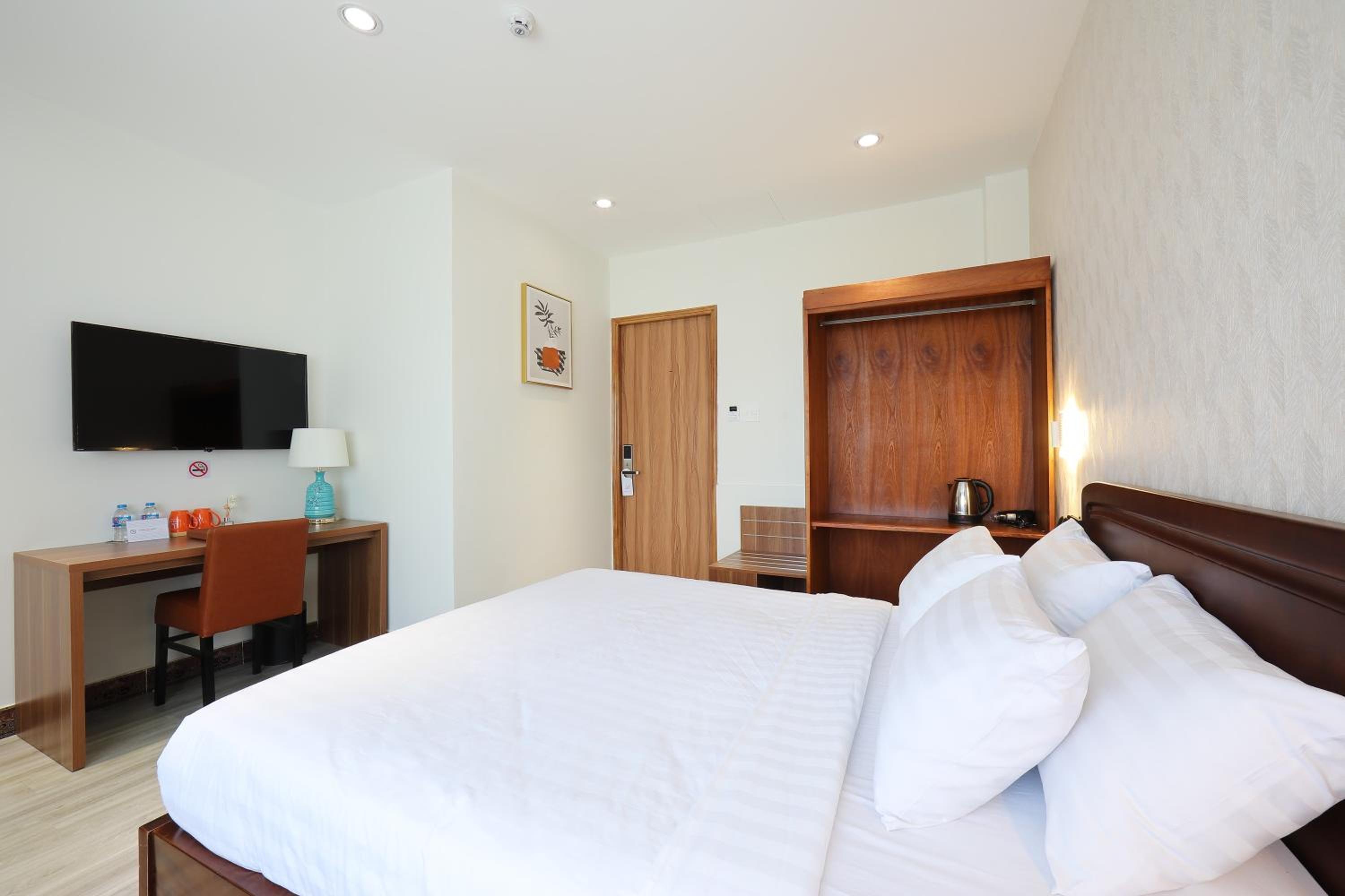 Queen Room