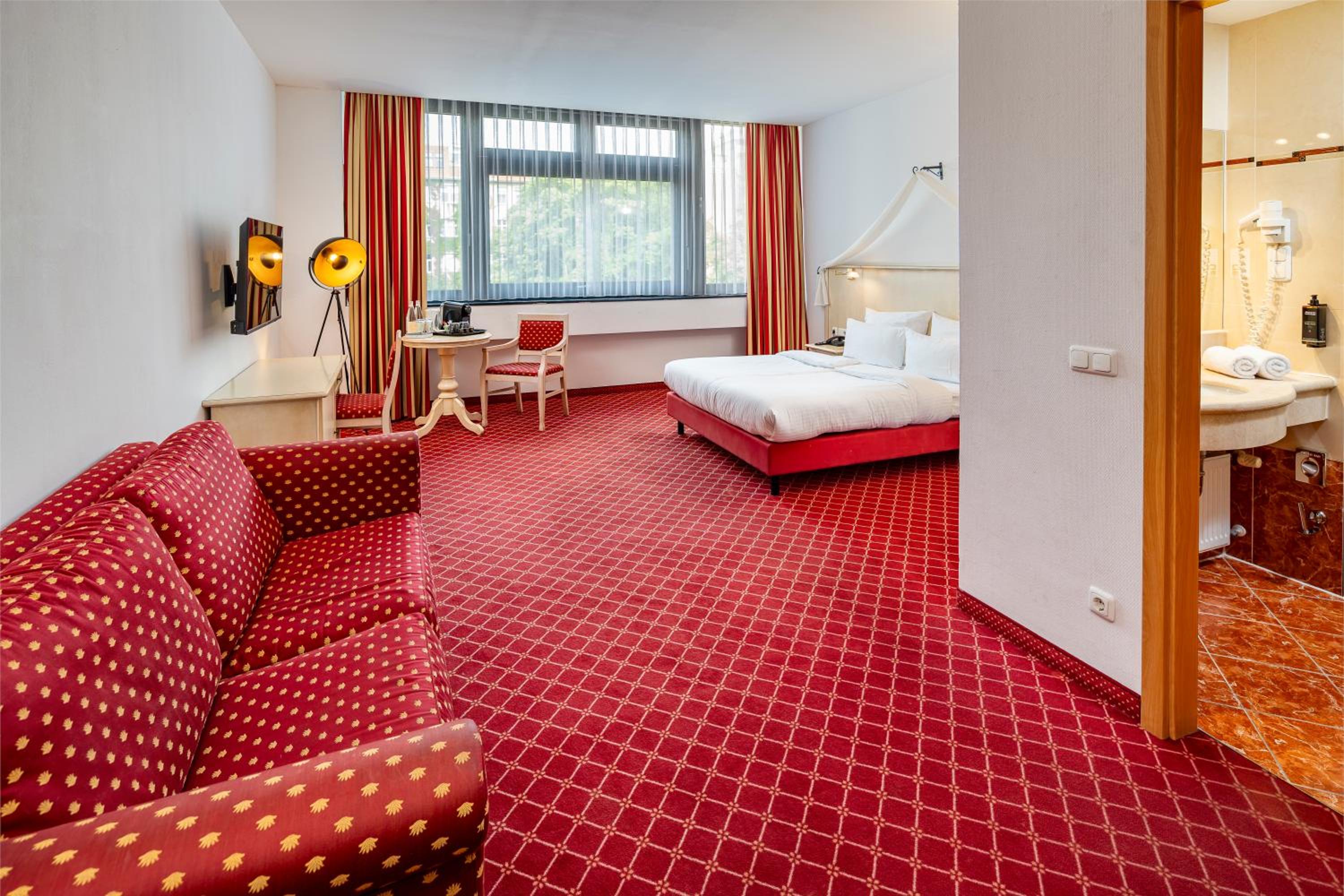 Corner Double Room