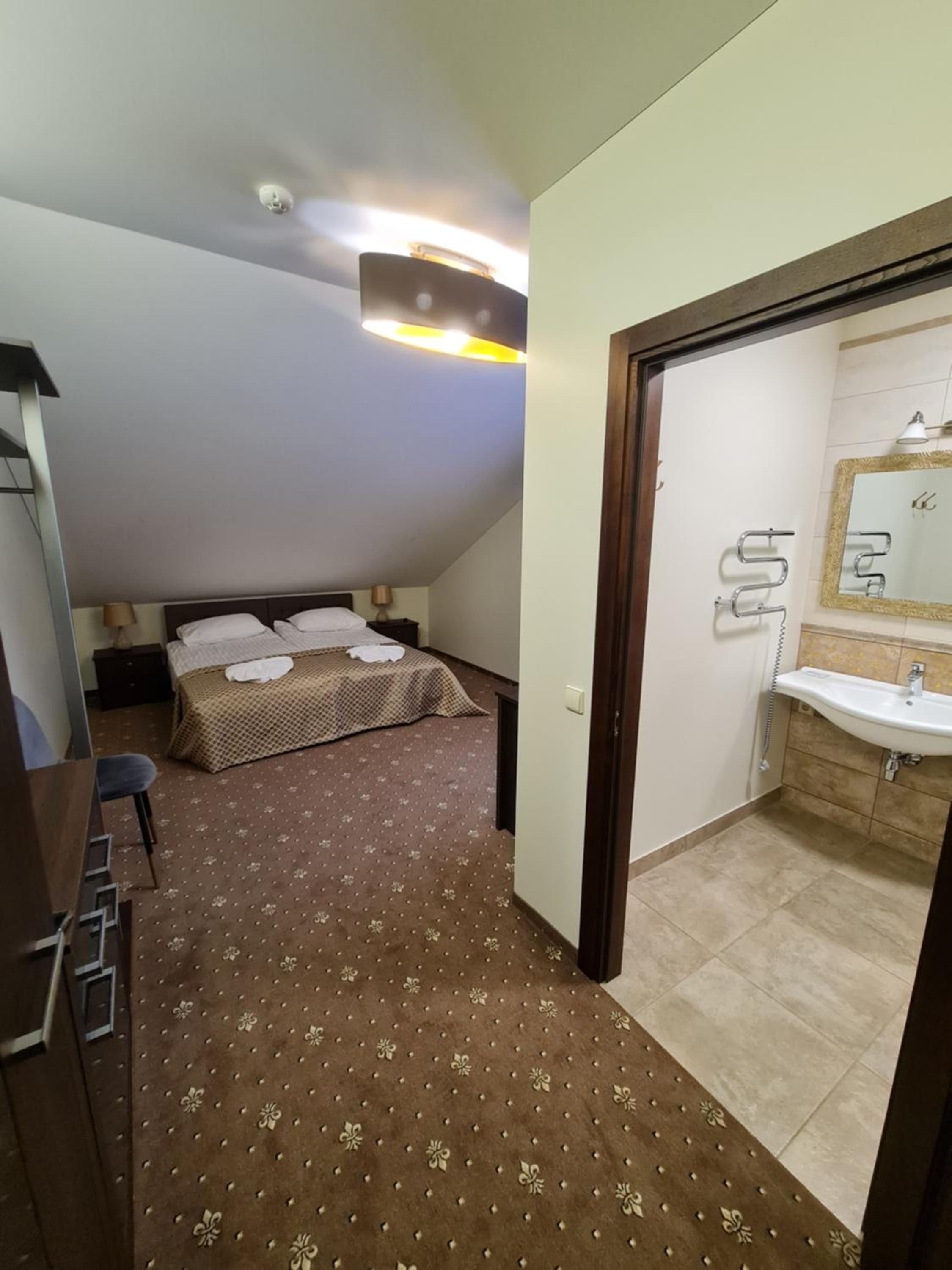 Standard Double Room - Photo 3