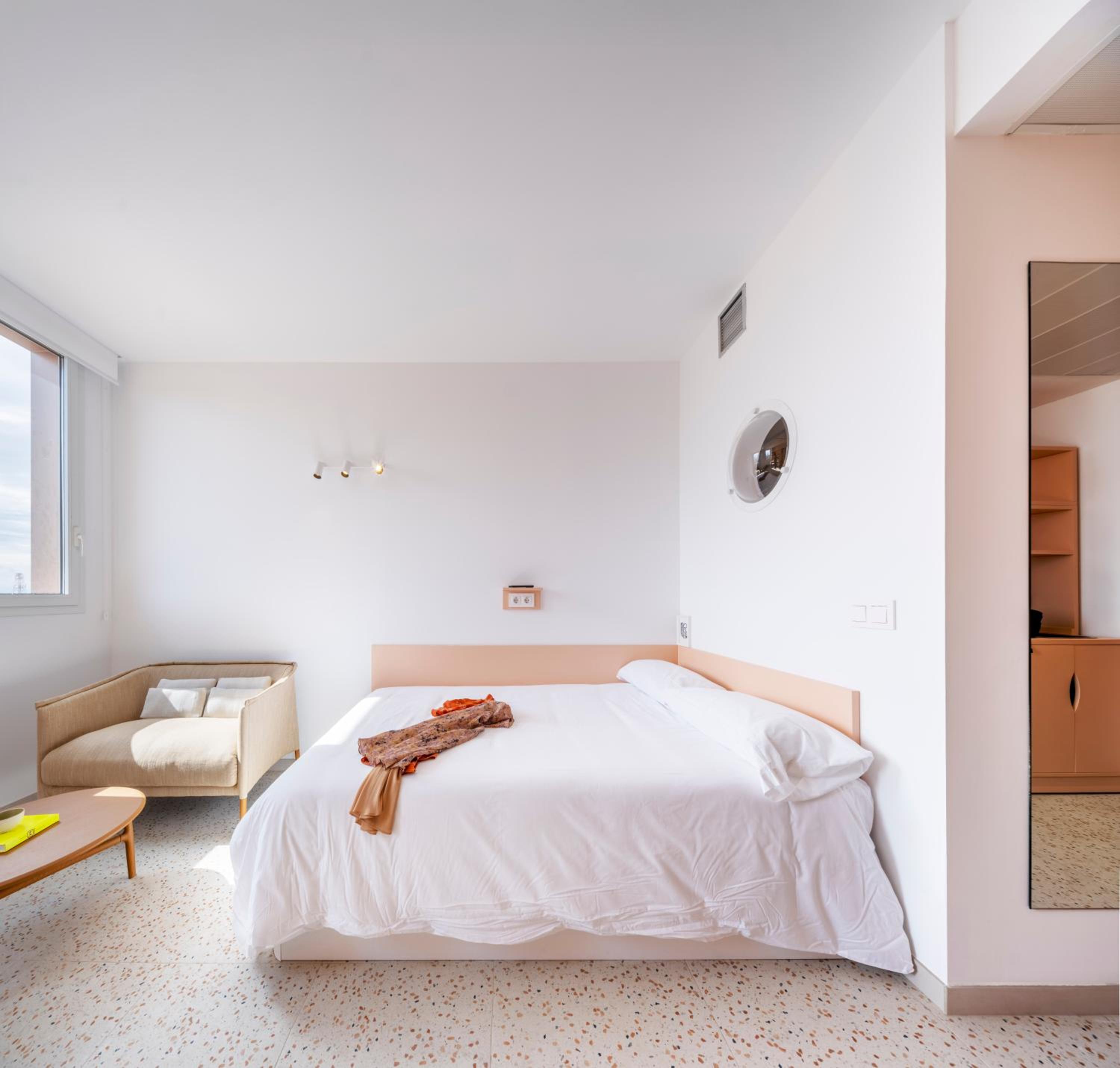Large Single Room photo 3