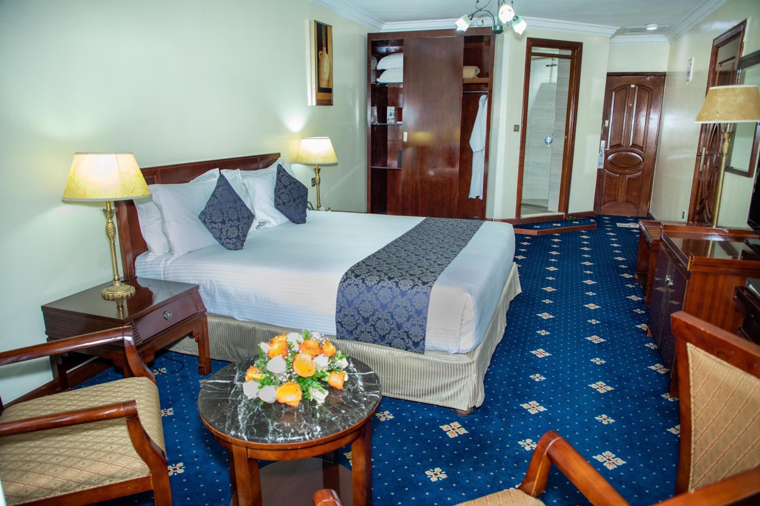 Superior King Room photo 2