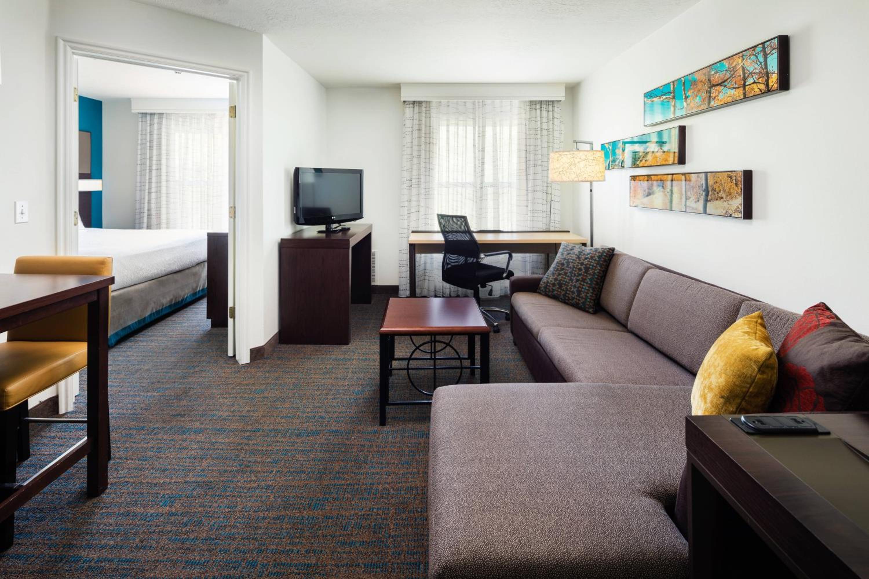 One-Bedroom Junior King Suite with Sofa Bed - Mobility/Hearing Accessible with Roll-In Shower photo 1
