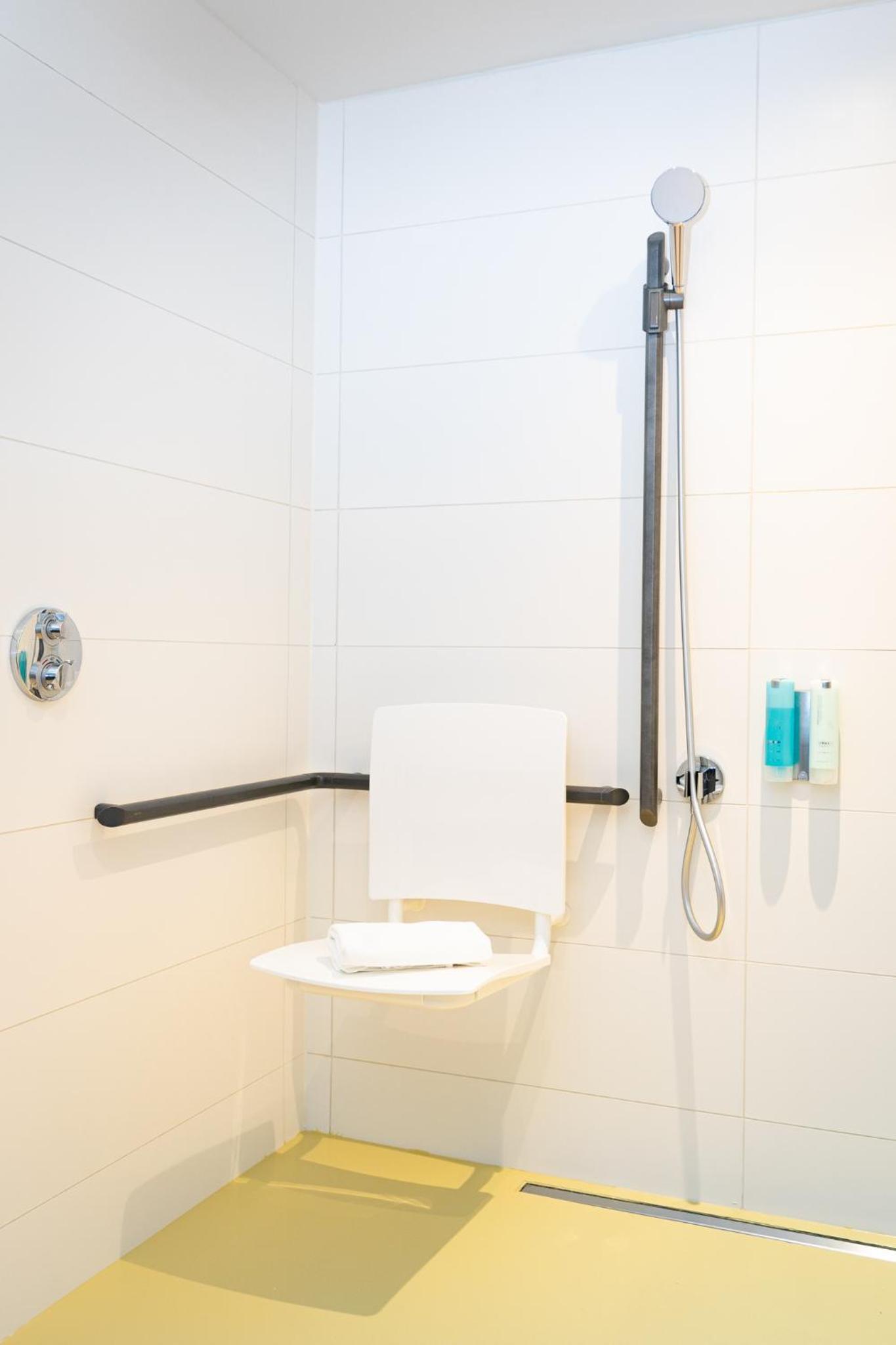 Twin Room - Disability Access