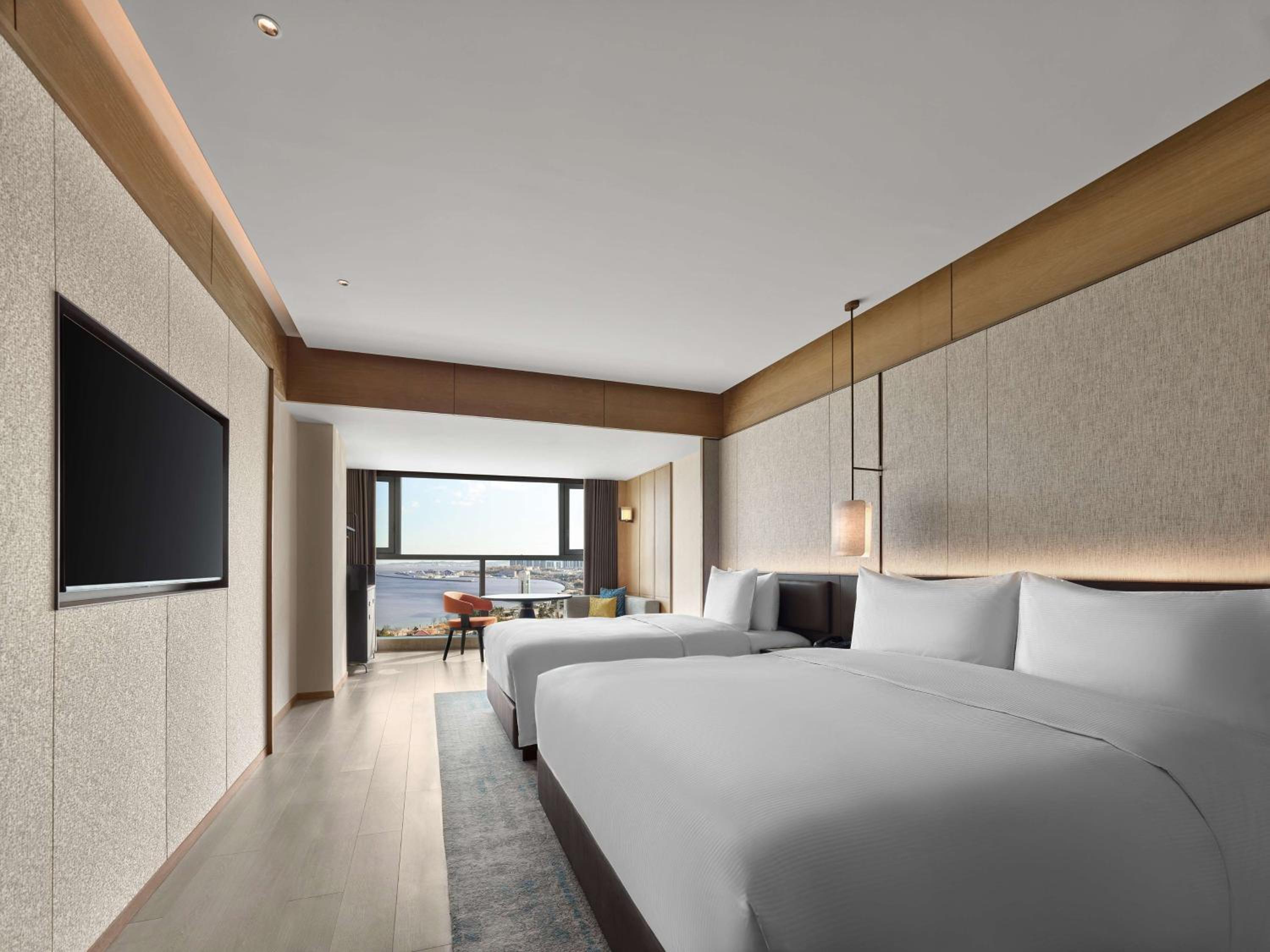 Deluxe Family Room - Sea View