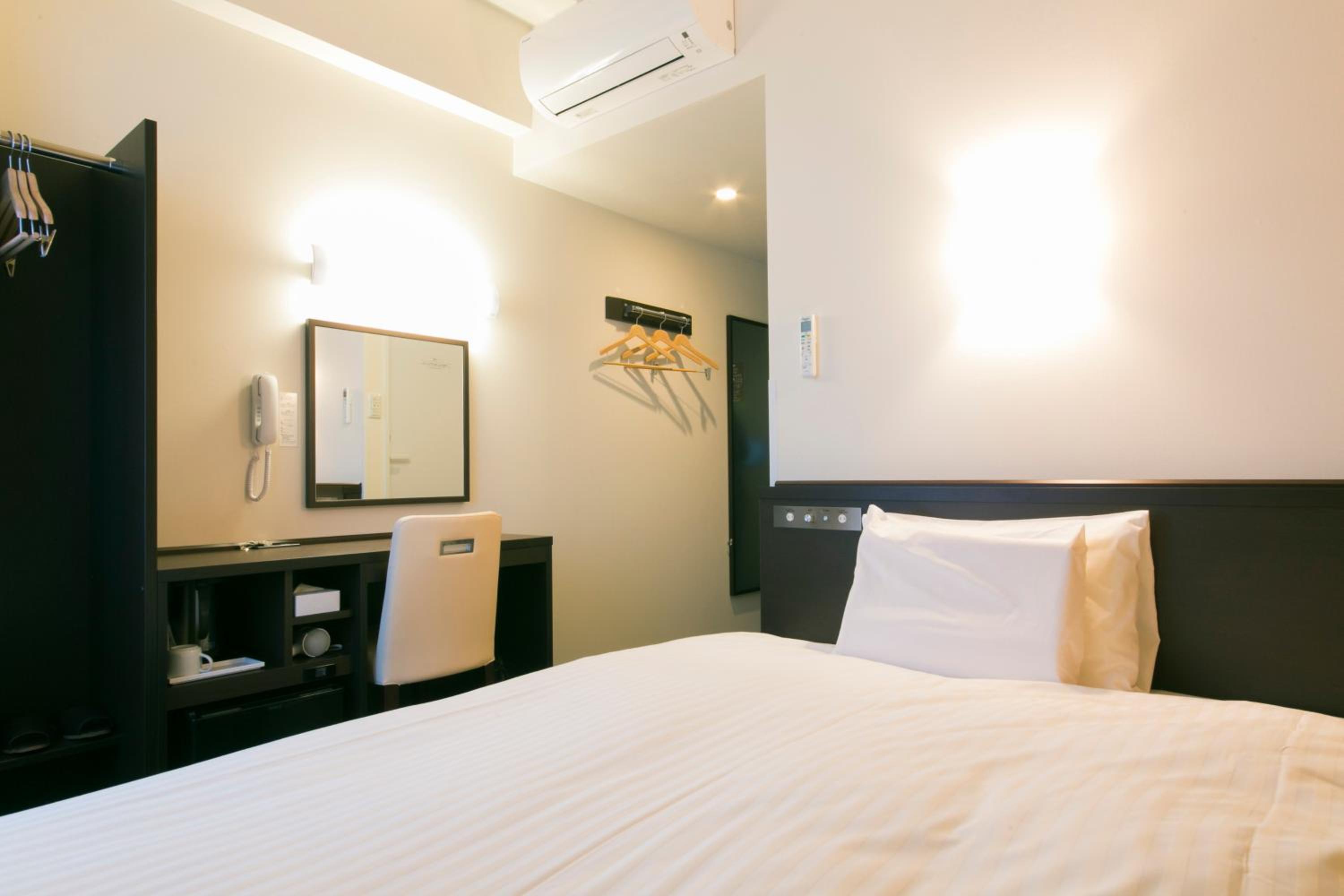 Double Room - Non-Smoking  - Photo 1