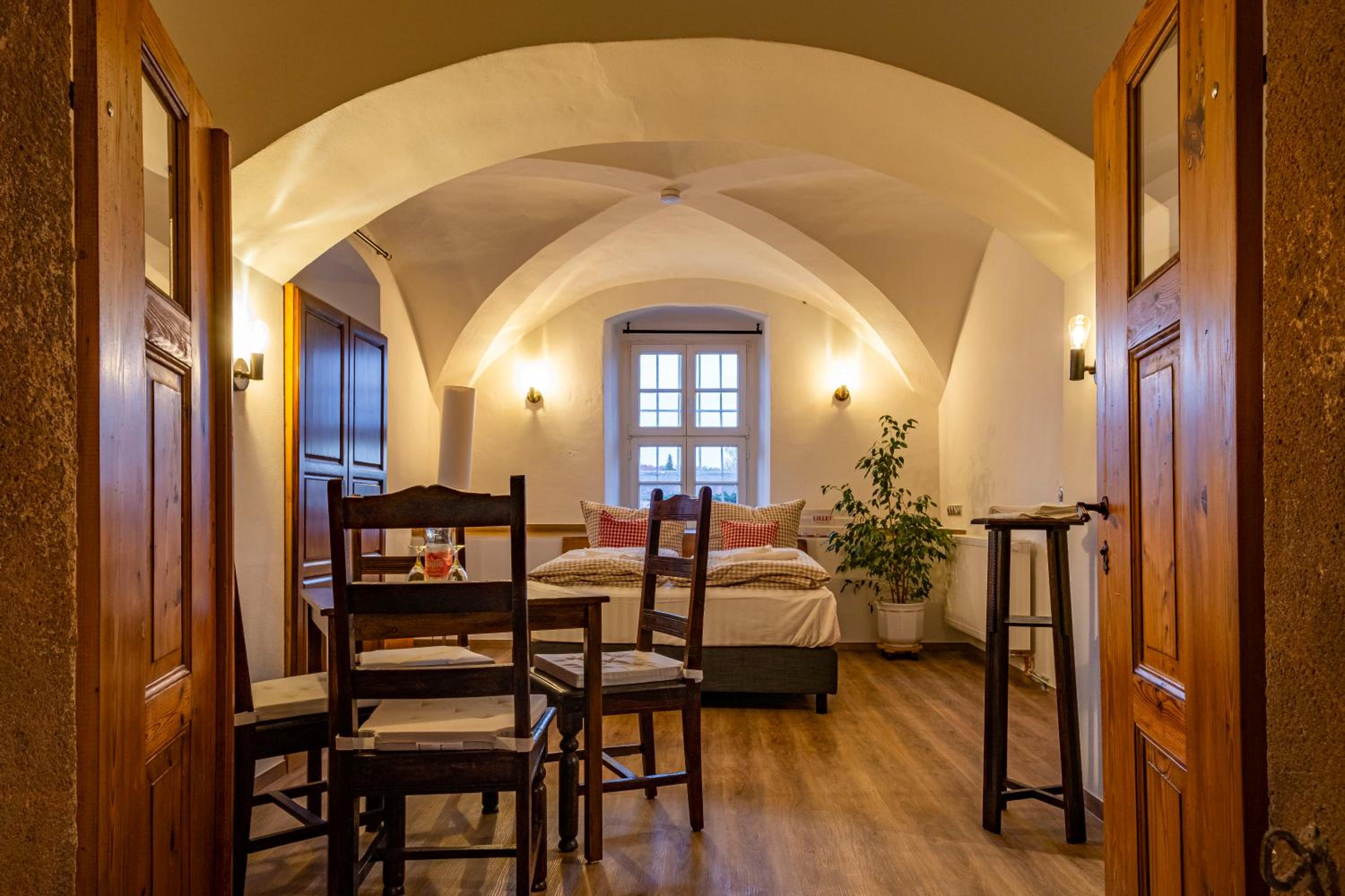 Two-Bedroom Apartment with River View photo 2