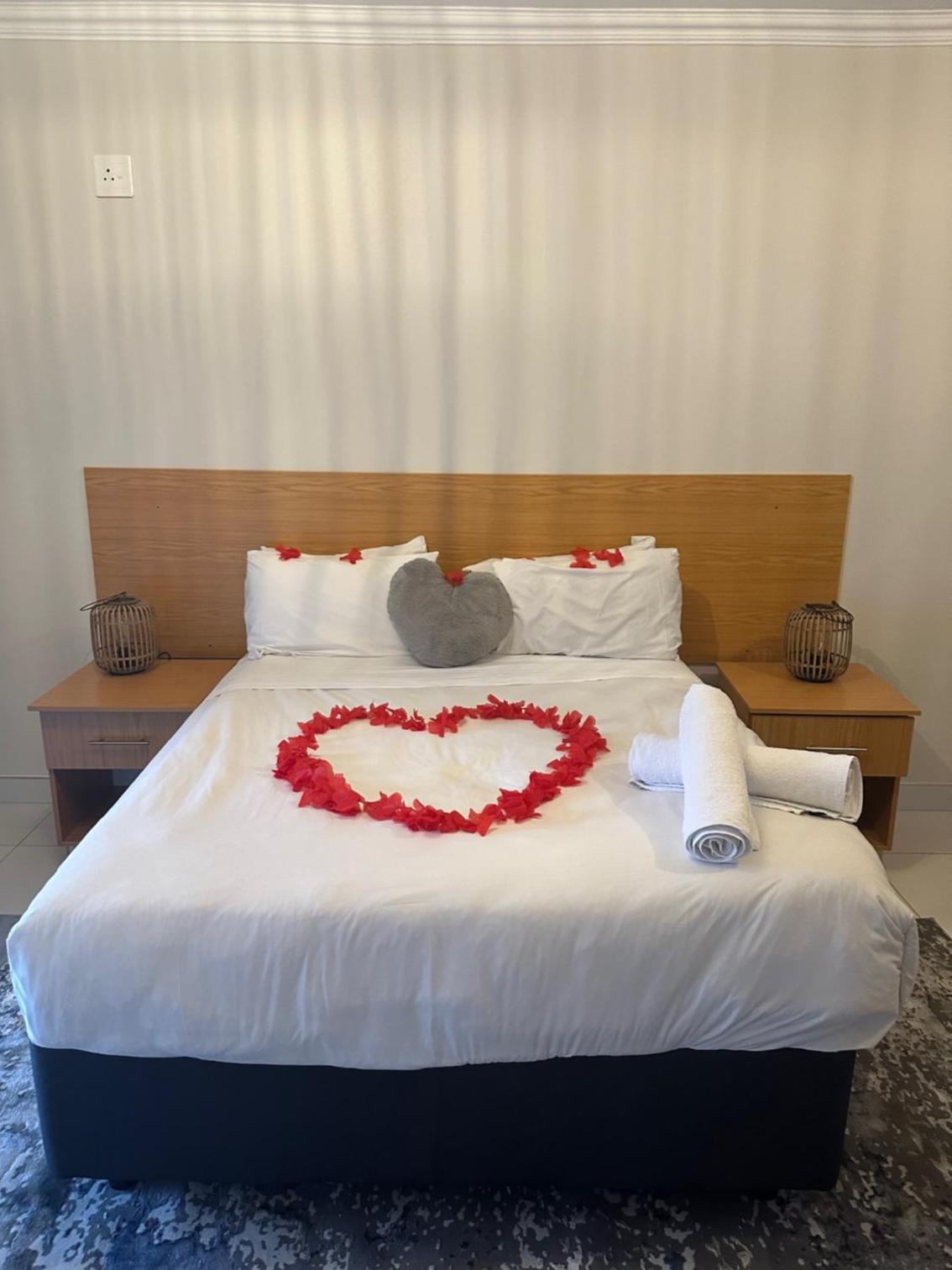 Deluxe King Suite