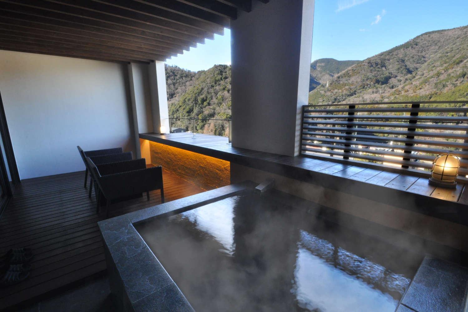 【Adult Only】Luxury Tower - Deluxe Twin Room with Open-Air Bath - Top floor / Japanese Style Dinner thumbnail 6