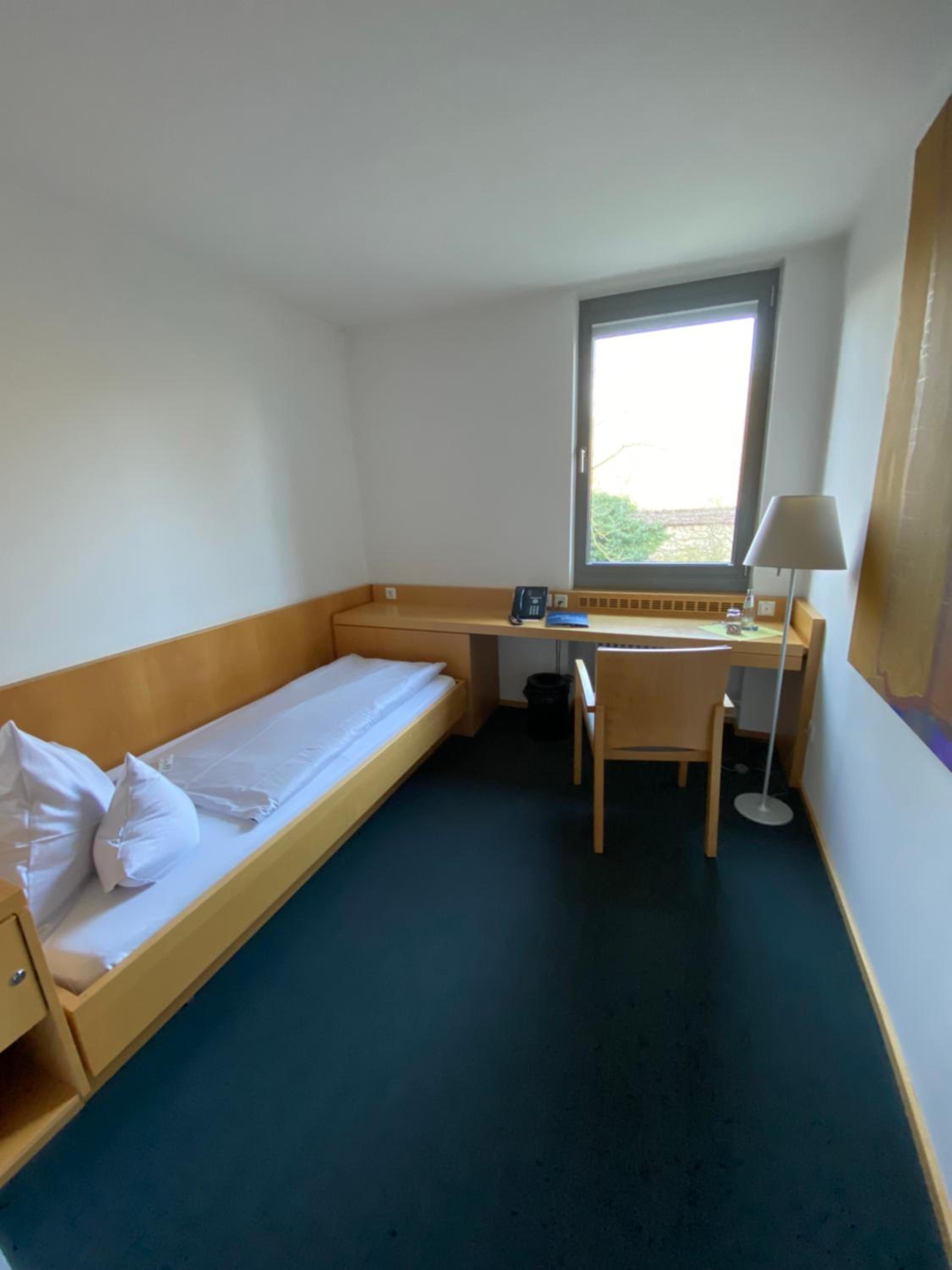 Single Room photo 1
