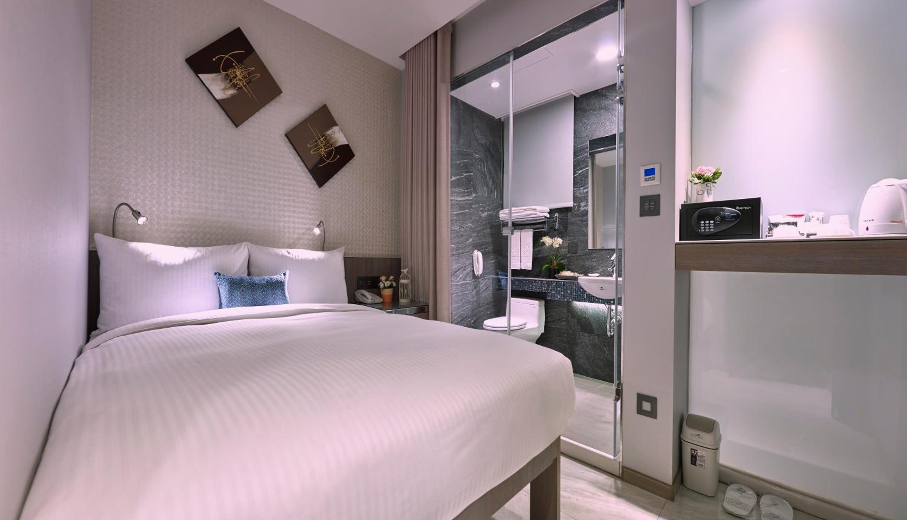 Adjoining Double Rooms photo 2