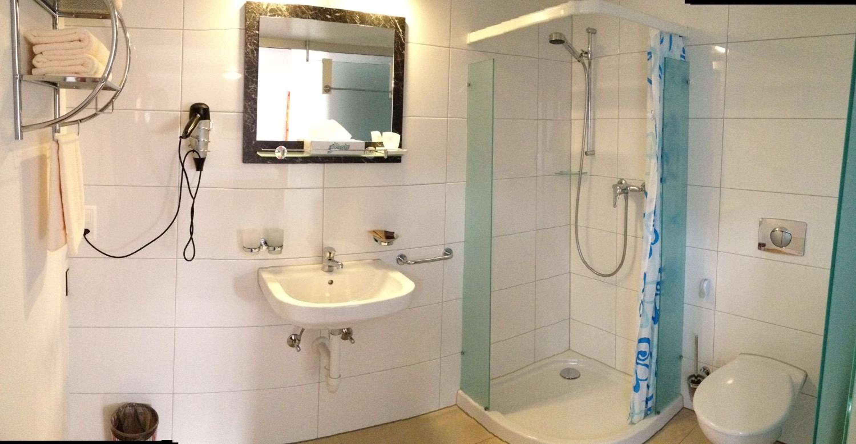 Triple Room - Photo 2