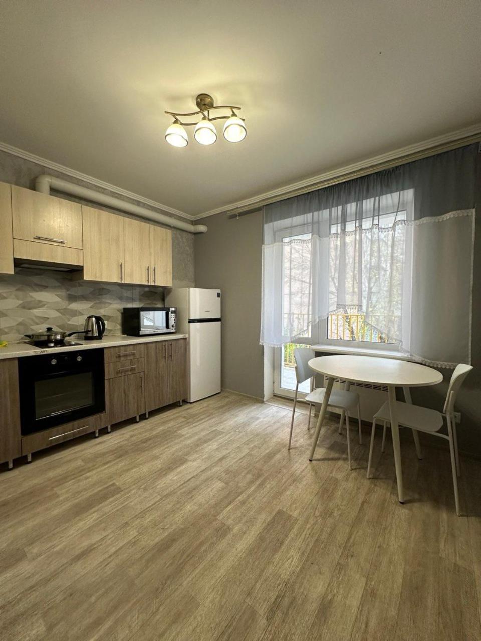 Apartment photo 2