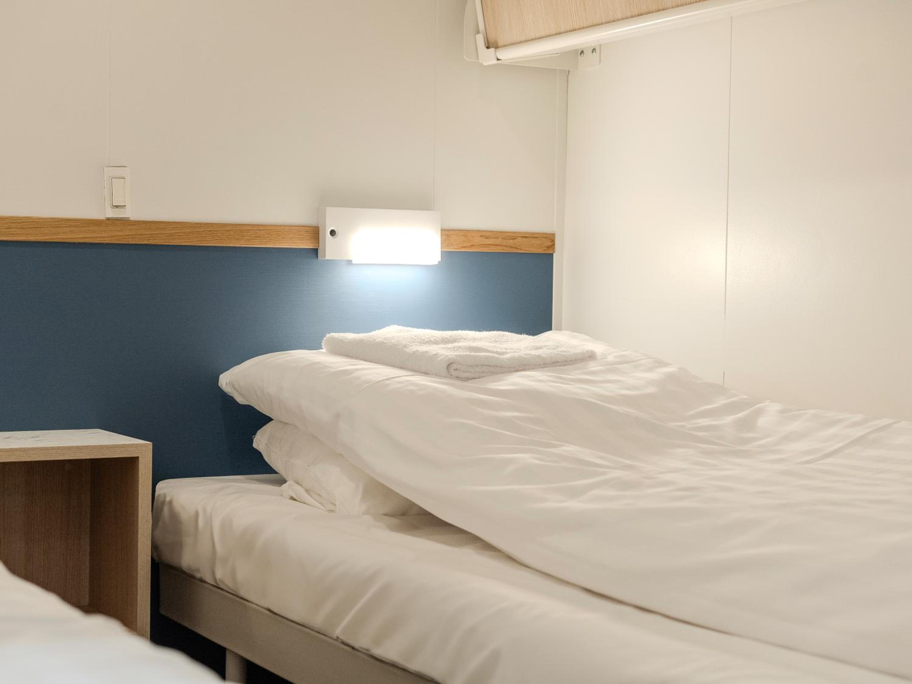 Standard inside 2-bed bunk cabin photo 1