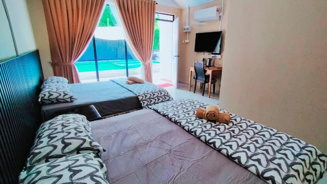Queen Room