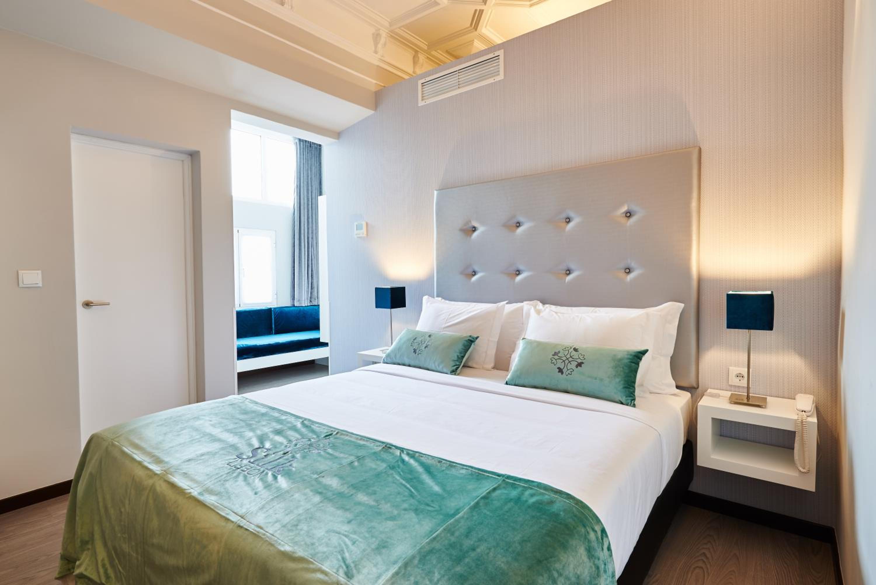Deluxe Double Room - Photo 5