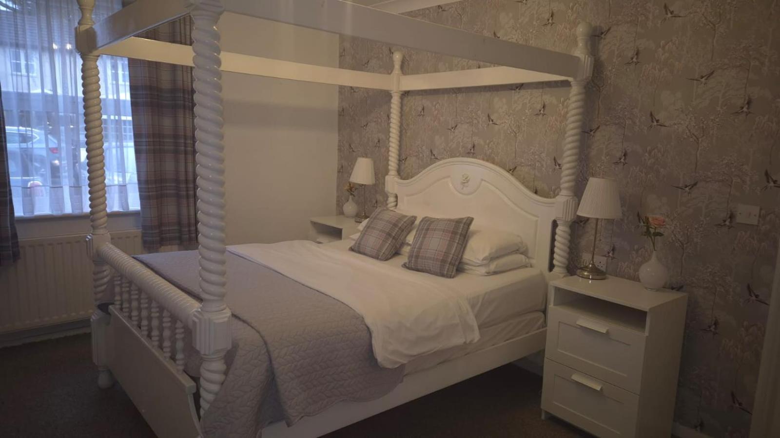Suite - Photo 4