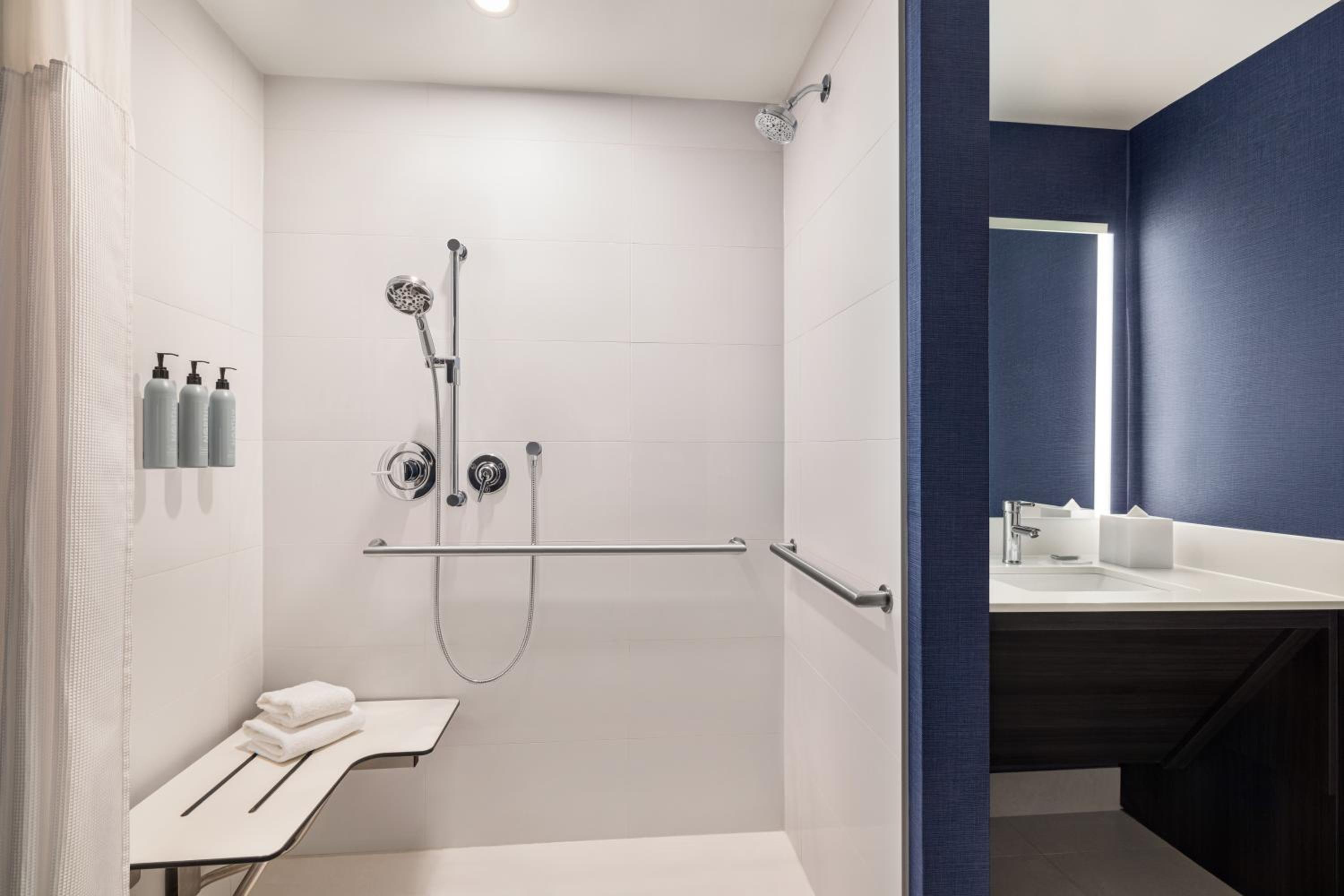 Two-Bedroom Suite with Roll-in Shower - Mobility and Hearing Accessible