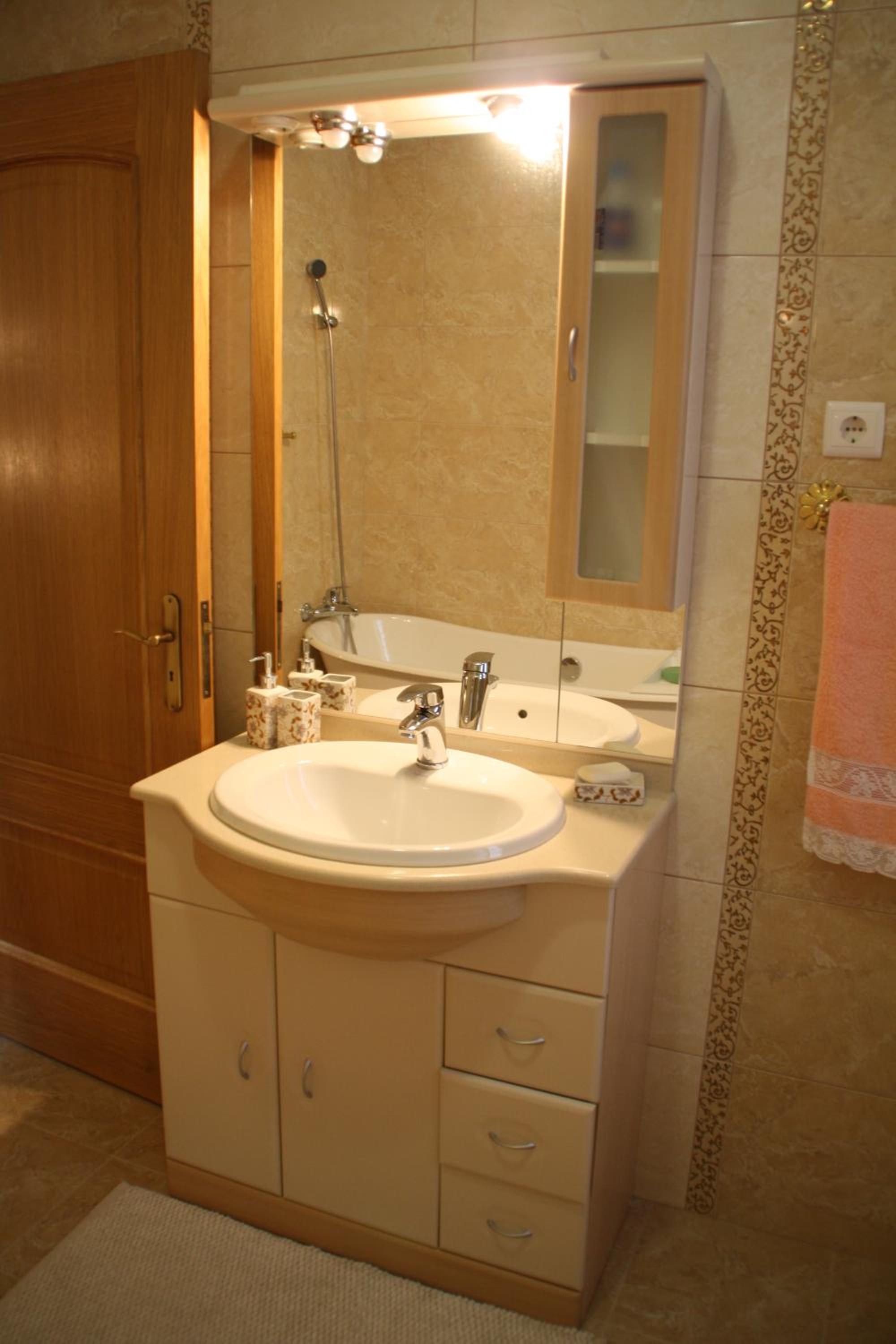 Double Room with Private External Bathroom photo 3