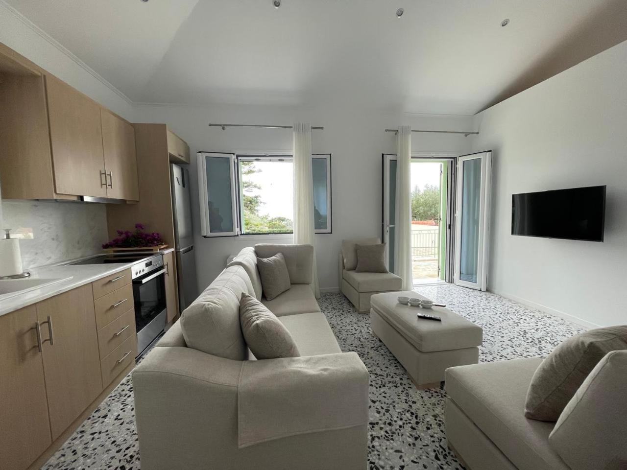 One-Bedroom Villa photo 2