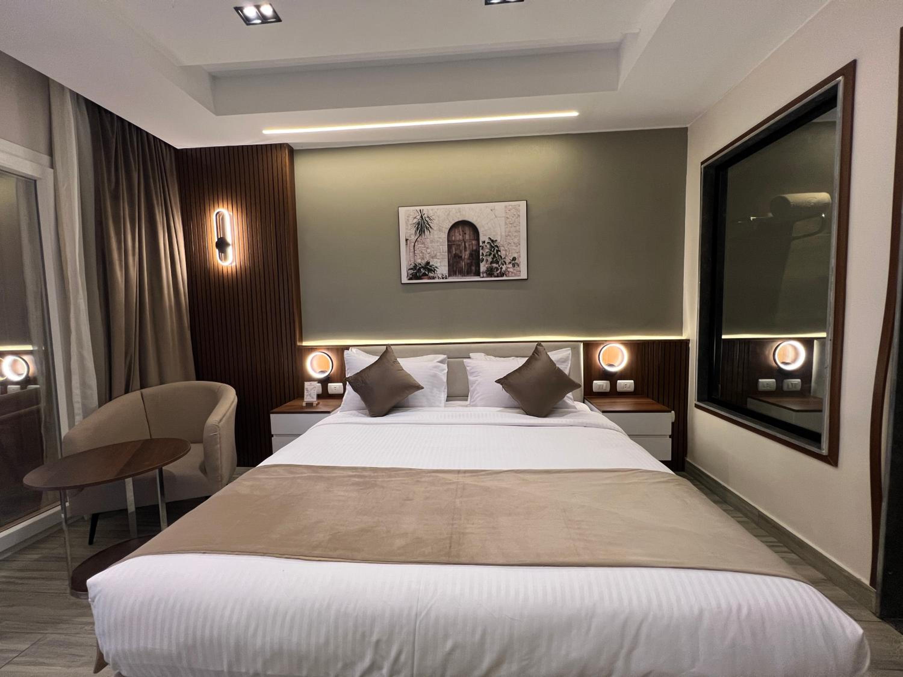 Superior Double or Twin Room with Pool View