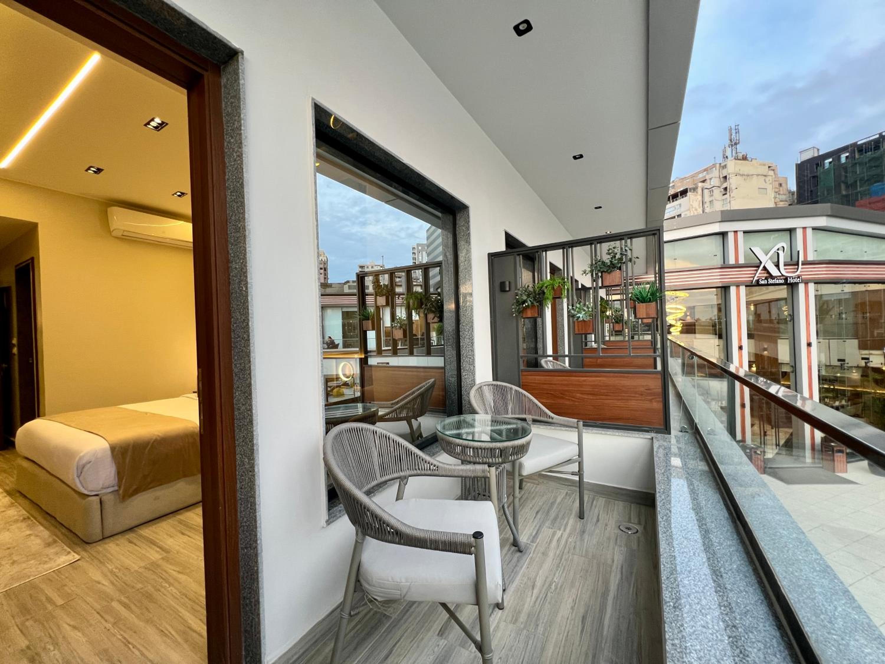 Deluxe Double or Twin Room with Sea View
