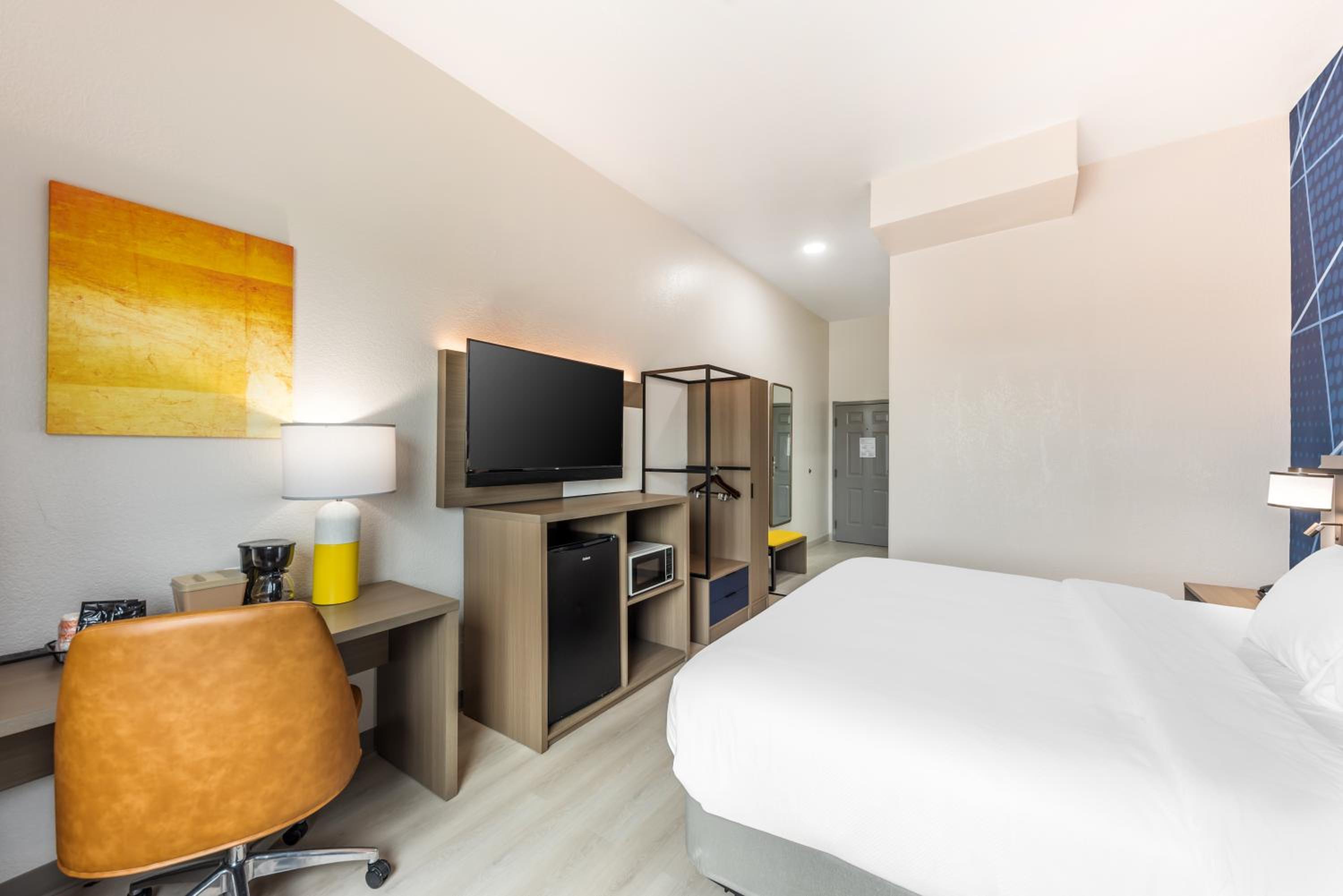 King Suite - Photo 4