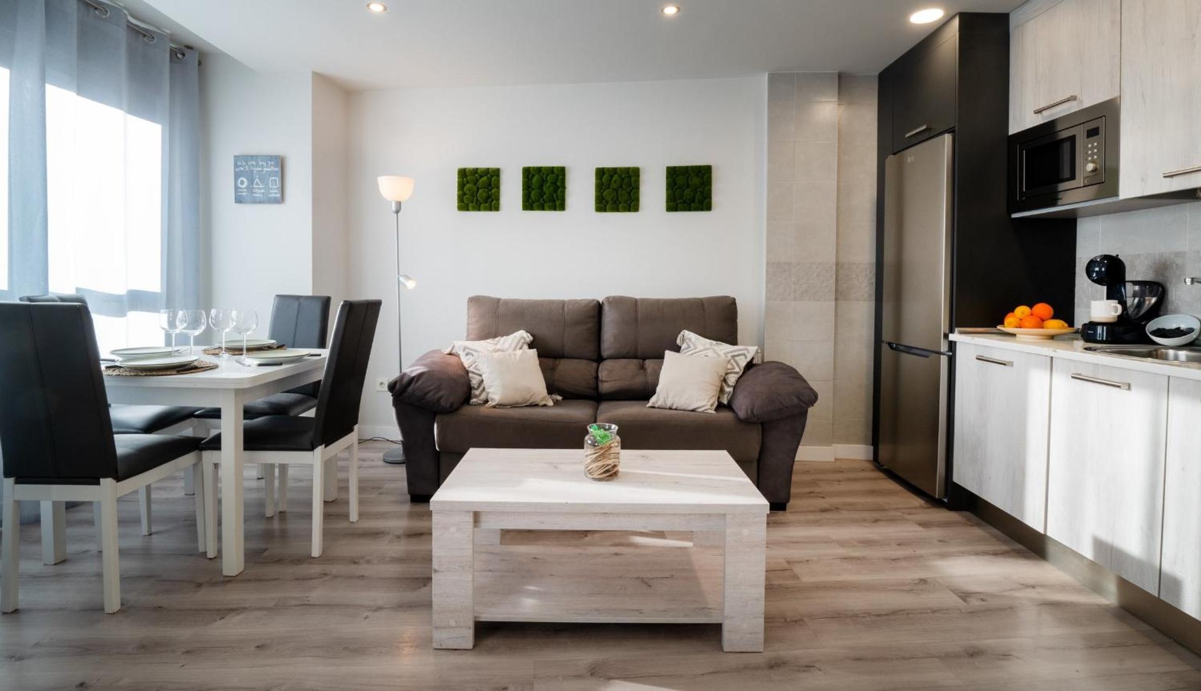 Superior One-Bedroom Apartment with Balcony