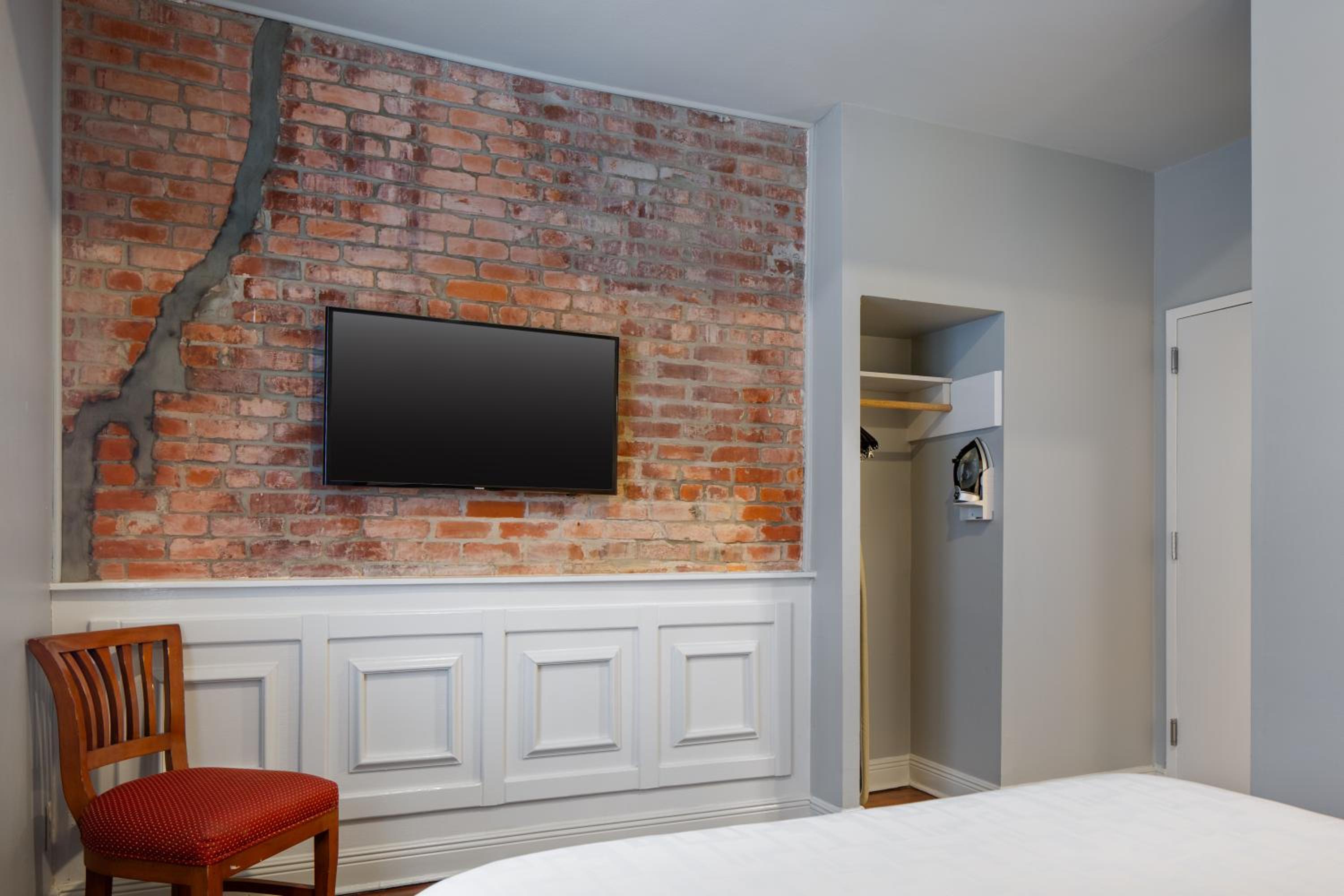 Deluxe Queen Room photo 1