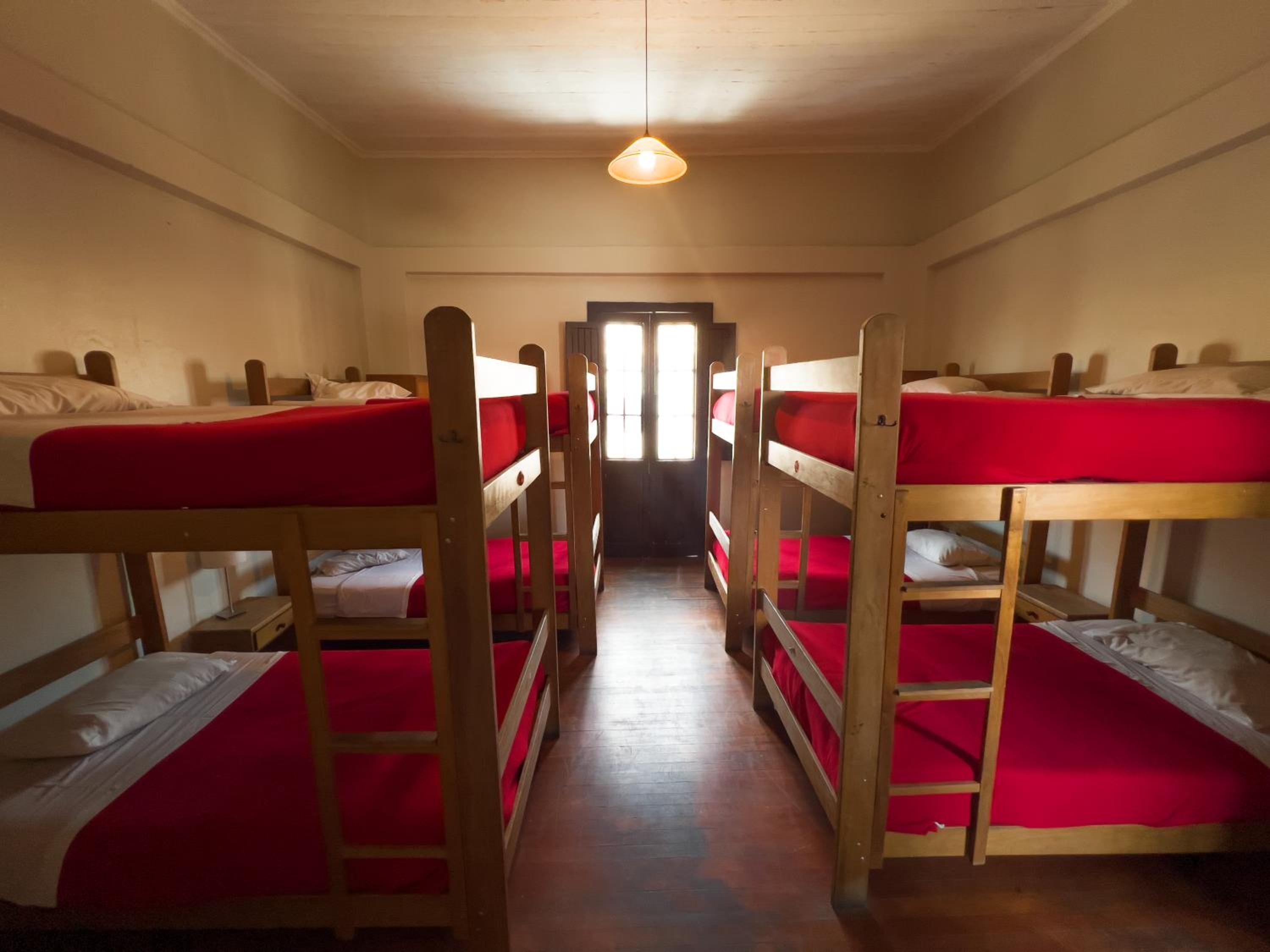 Bed in 8-Bed Mixed Dormitory Room photo 2