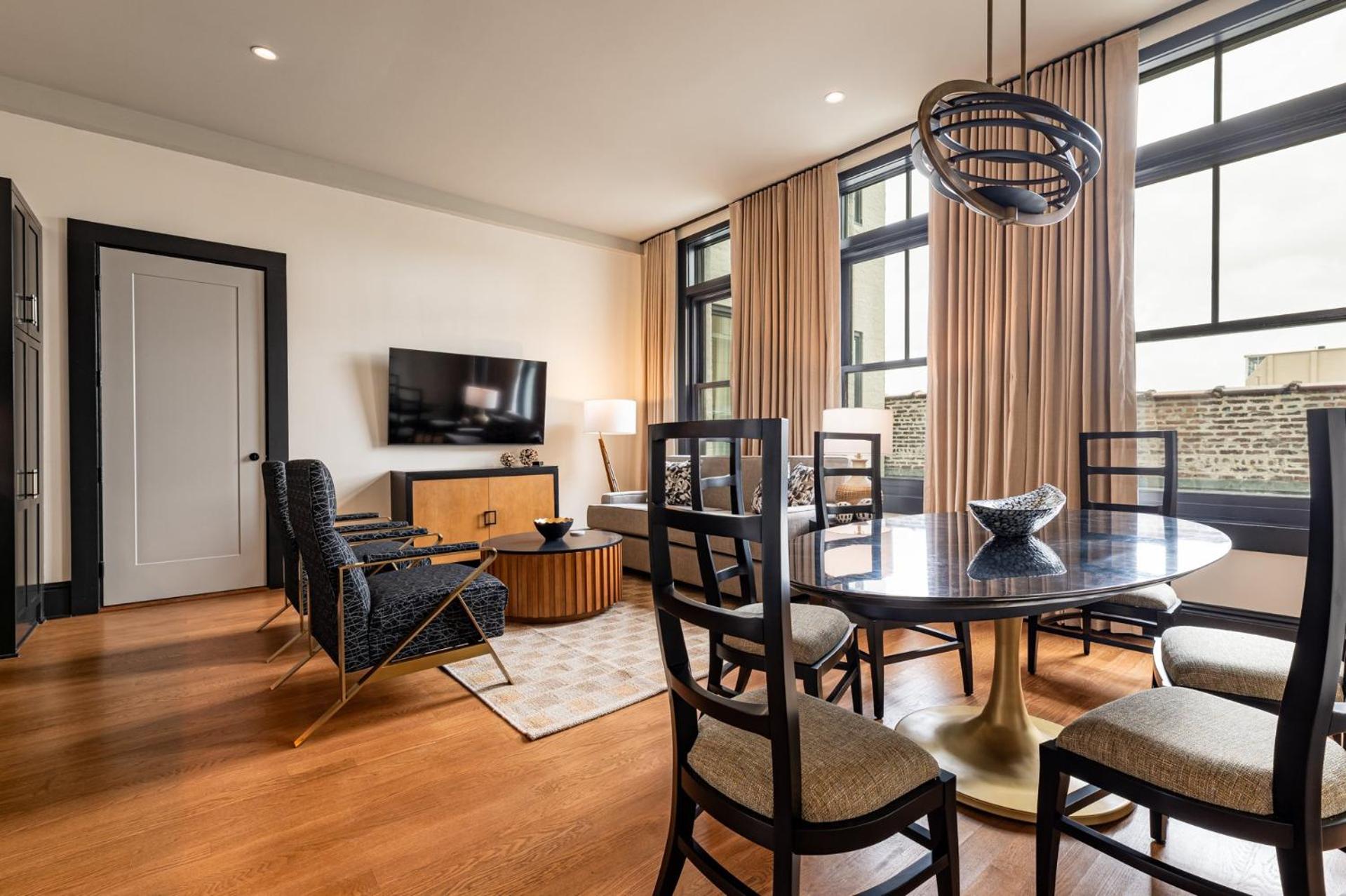 Two-Bedroom Deluxe Apartment