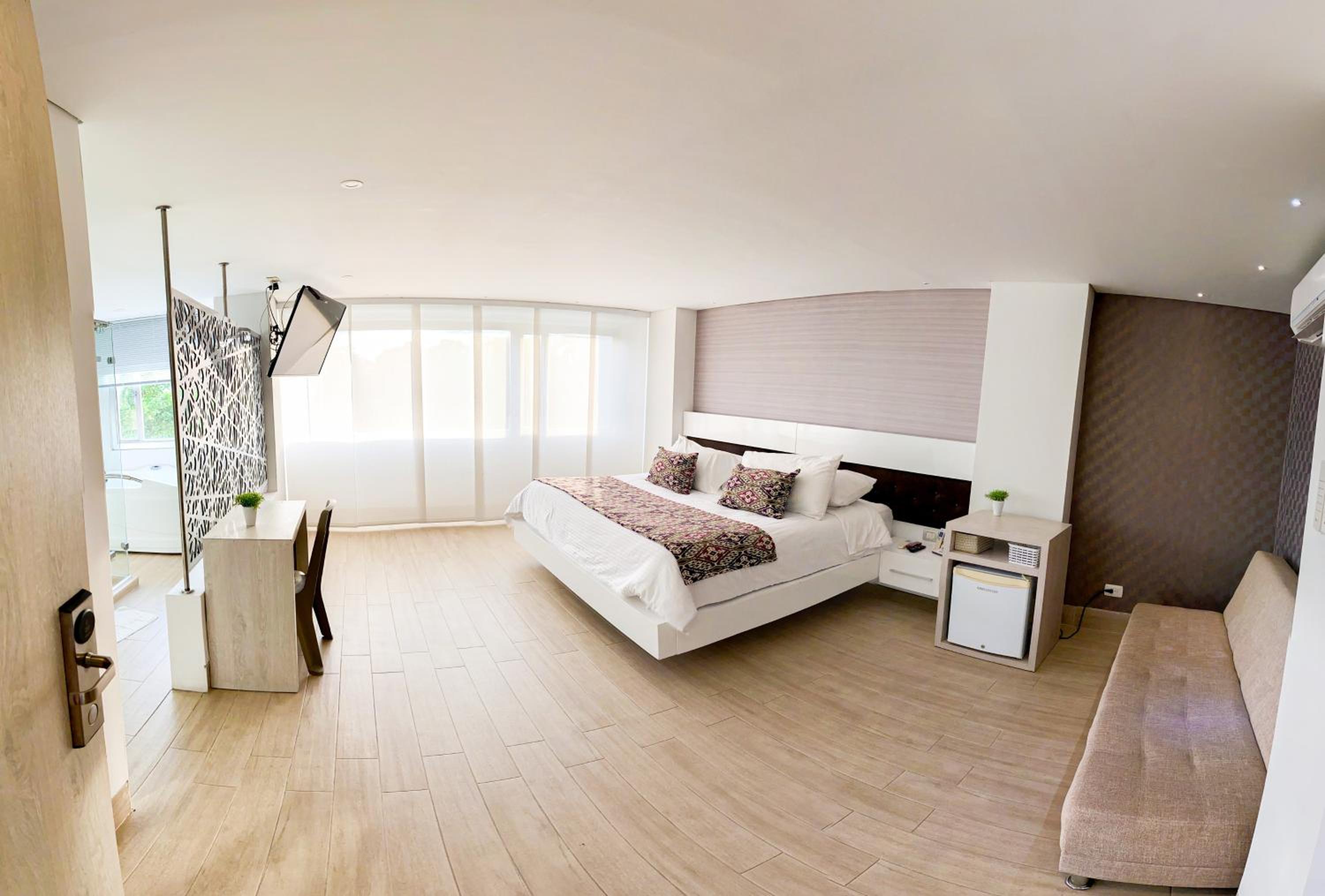 Deluxe Suite