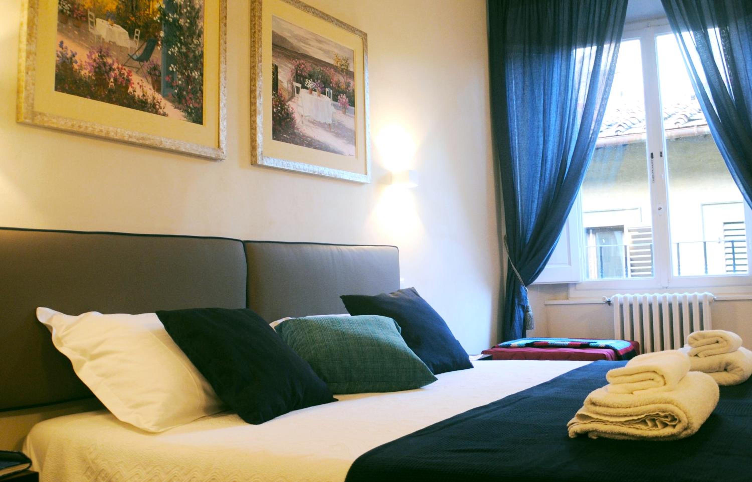 Deluxe Double or Twin Room photo 3