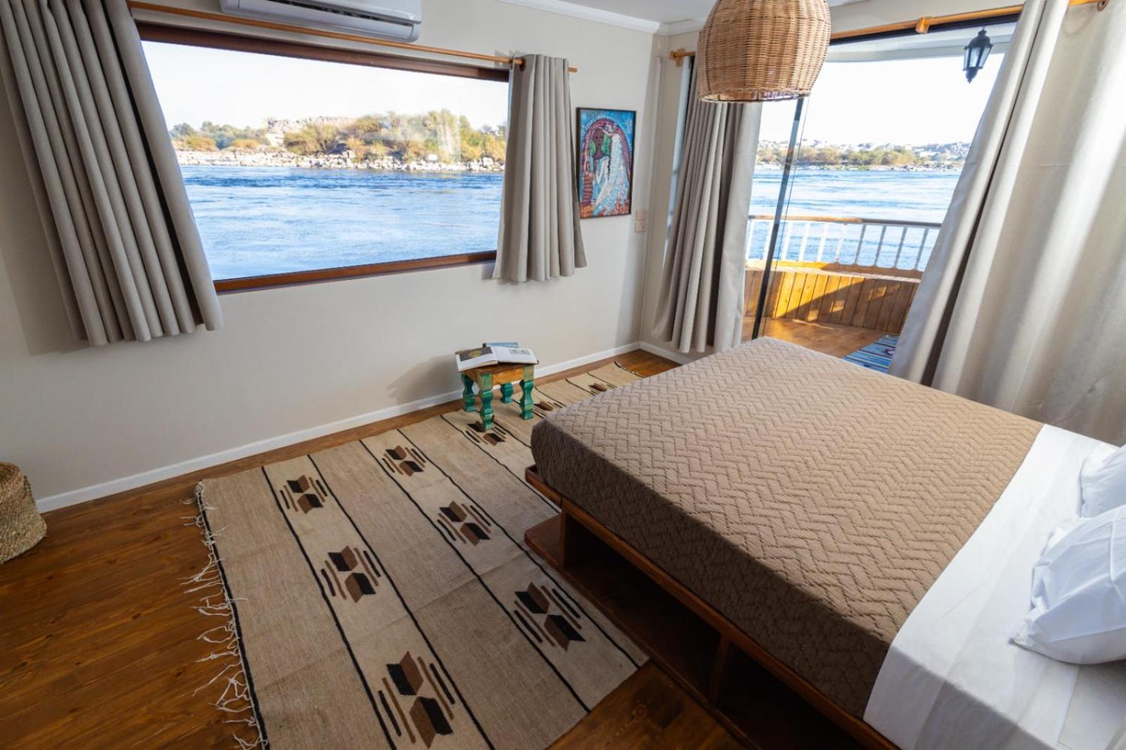 Deluxe Double or Twin Room with River View photo 3