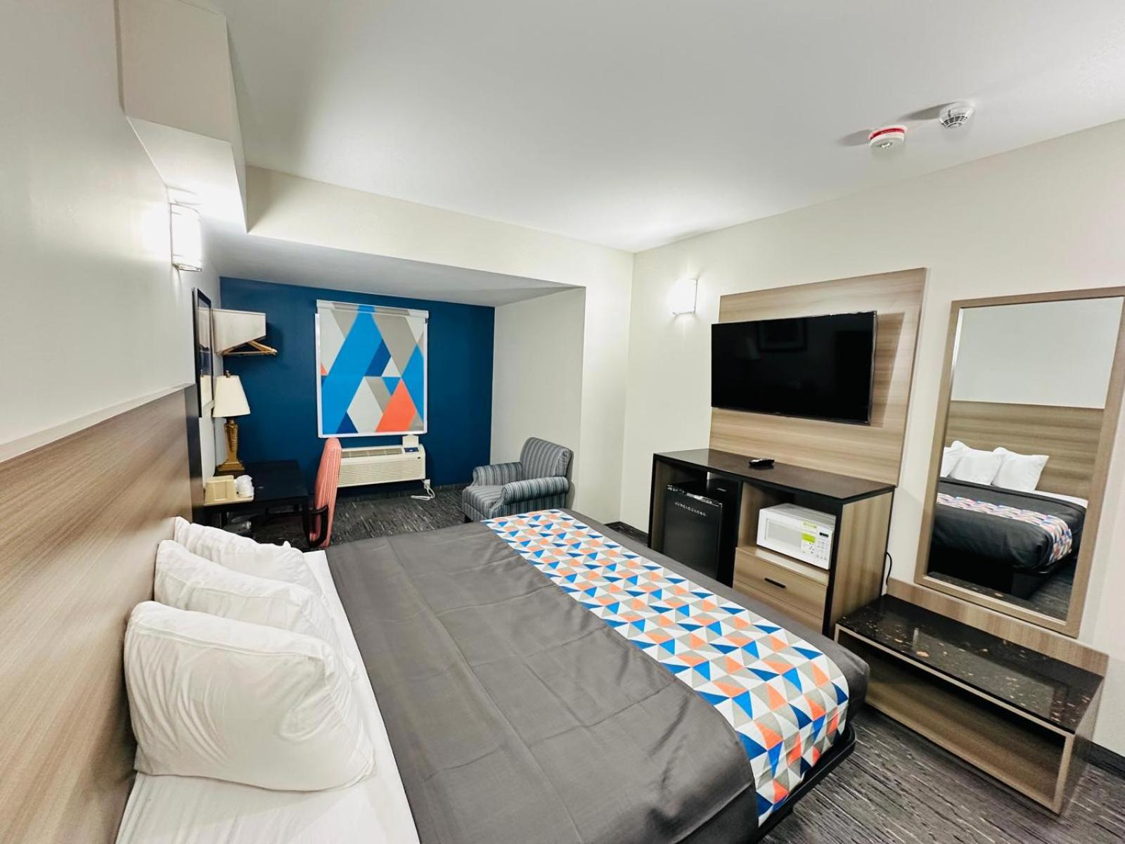 Superior Room, 1 King Bed