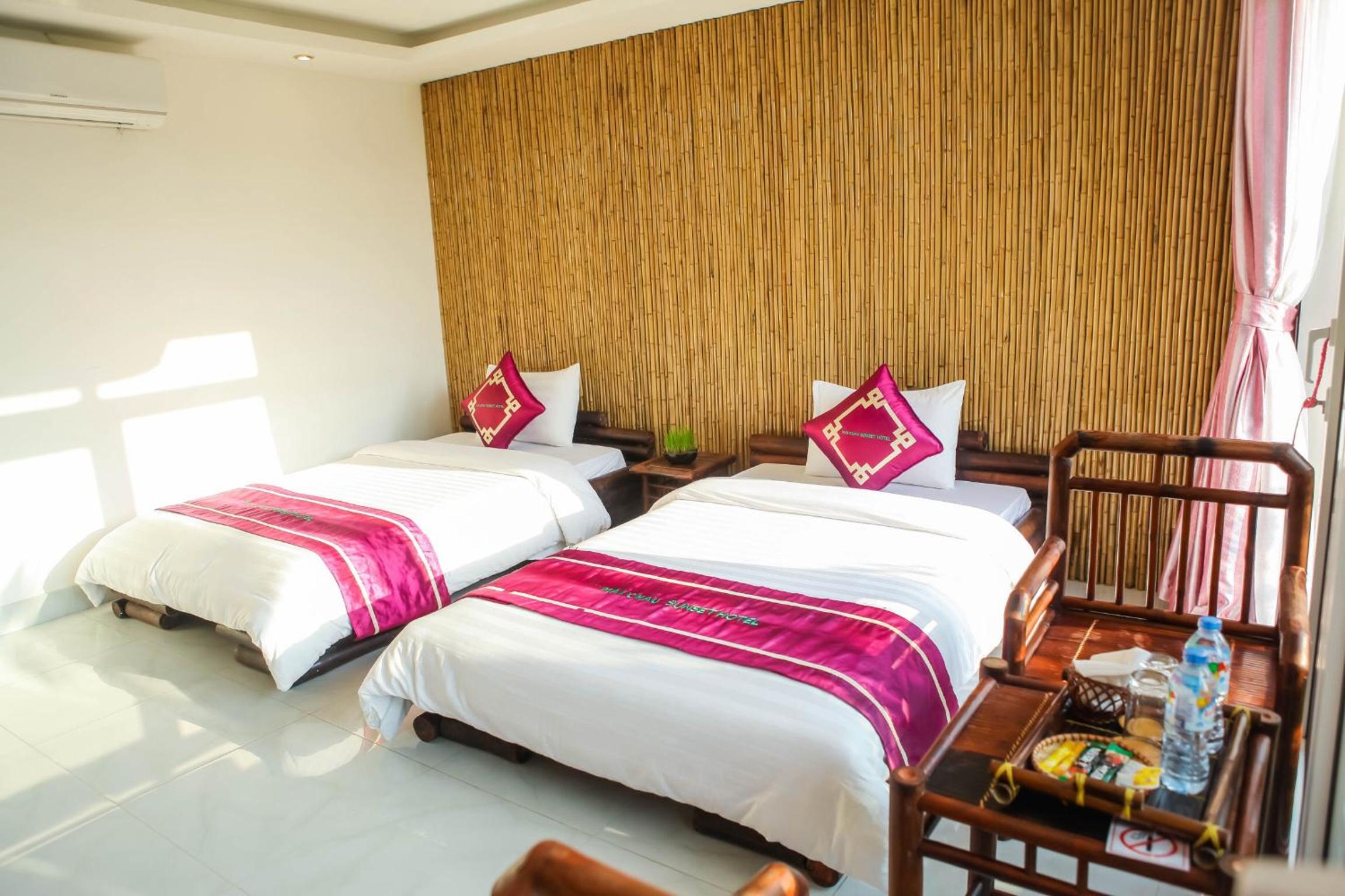 Deluxe Twin Room with Mountain and Valley View photo 2