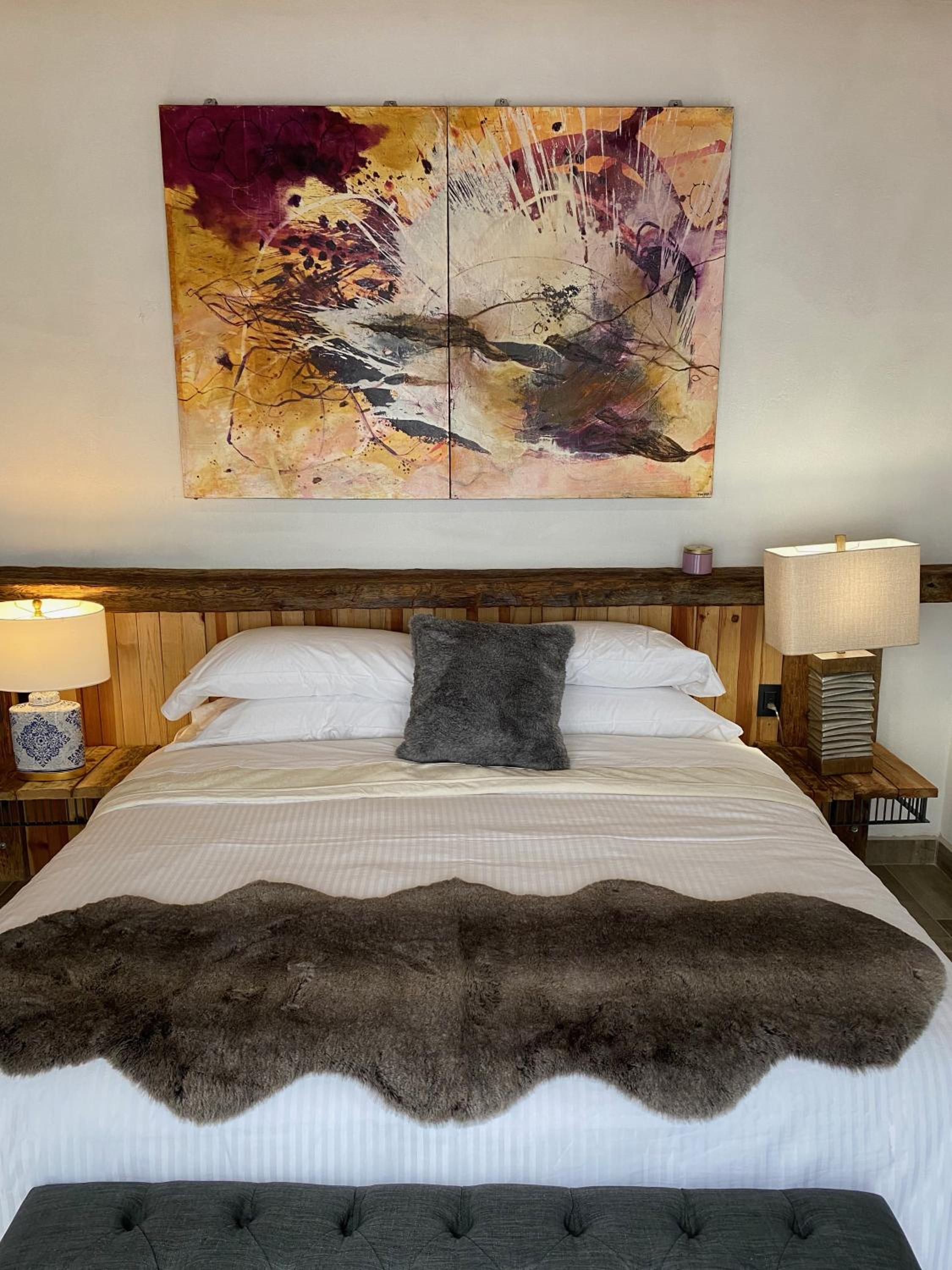 Deluxe King Room