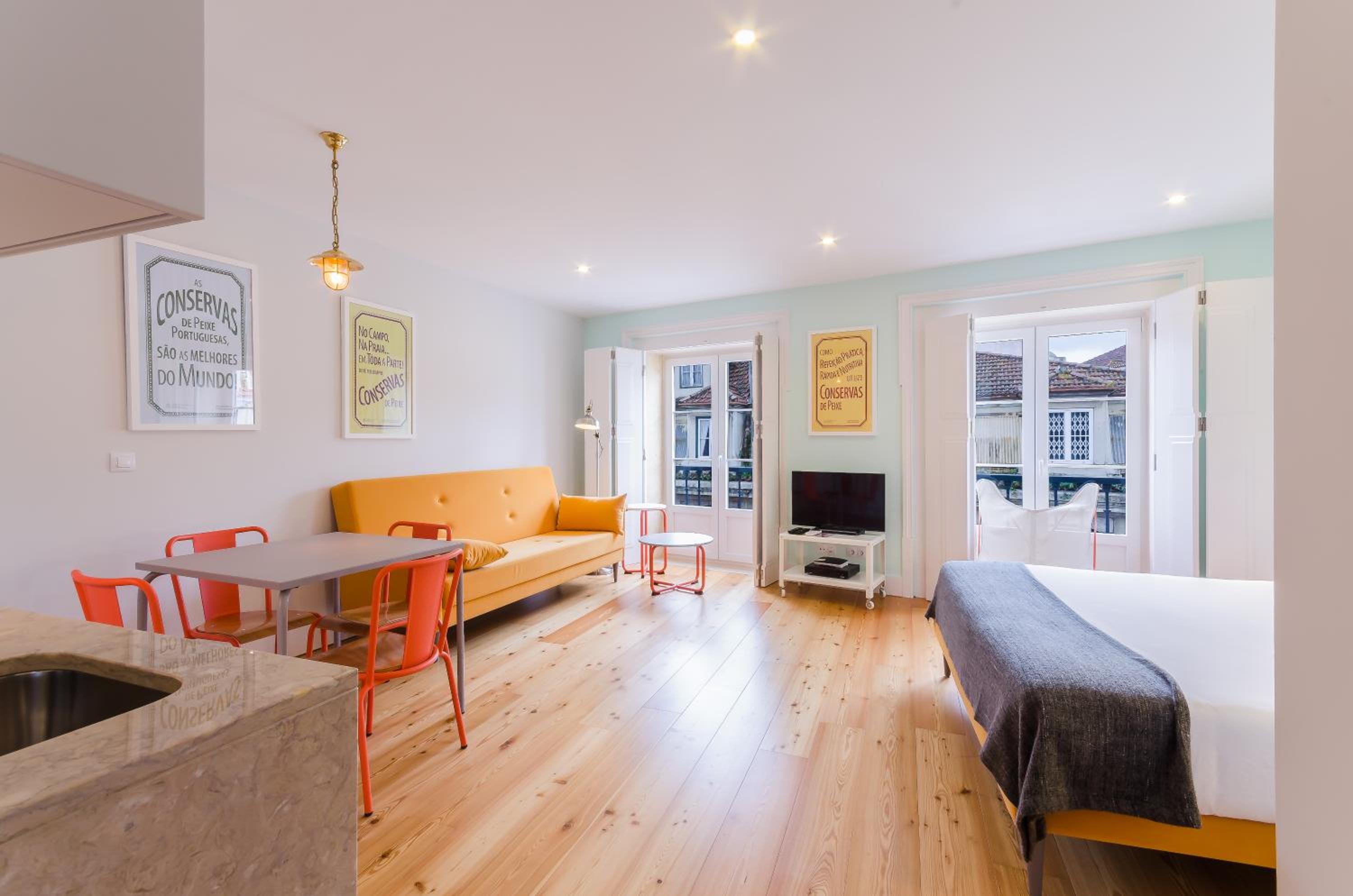 Studio Apartment photo 1