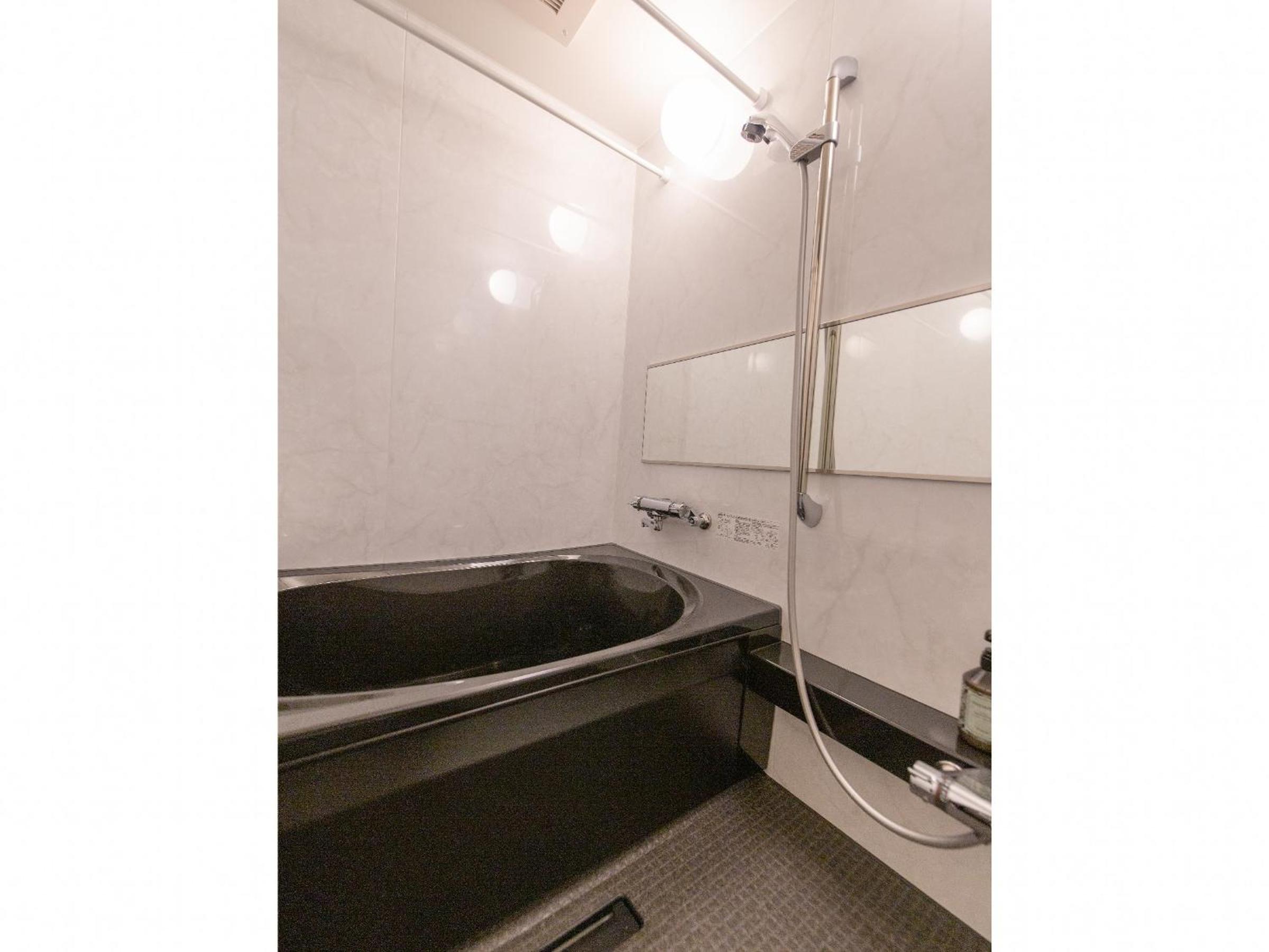 Twin Room with Bath