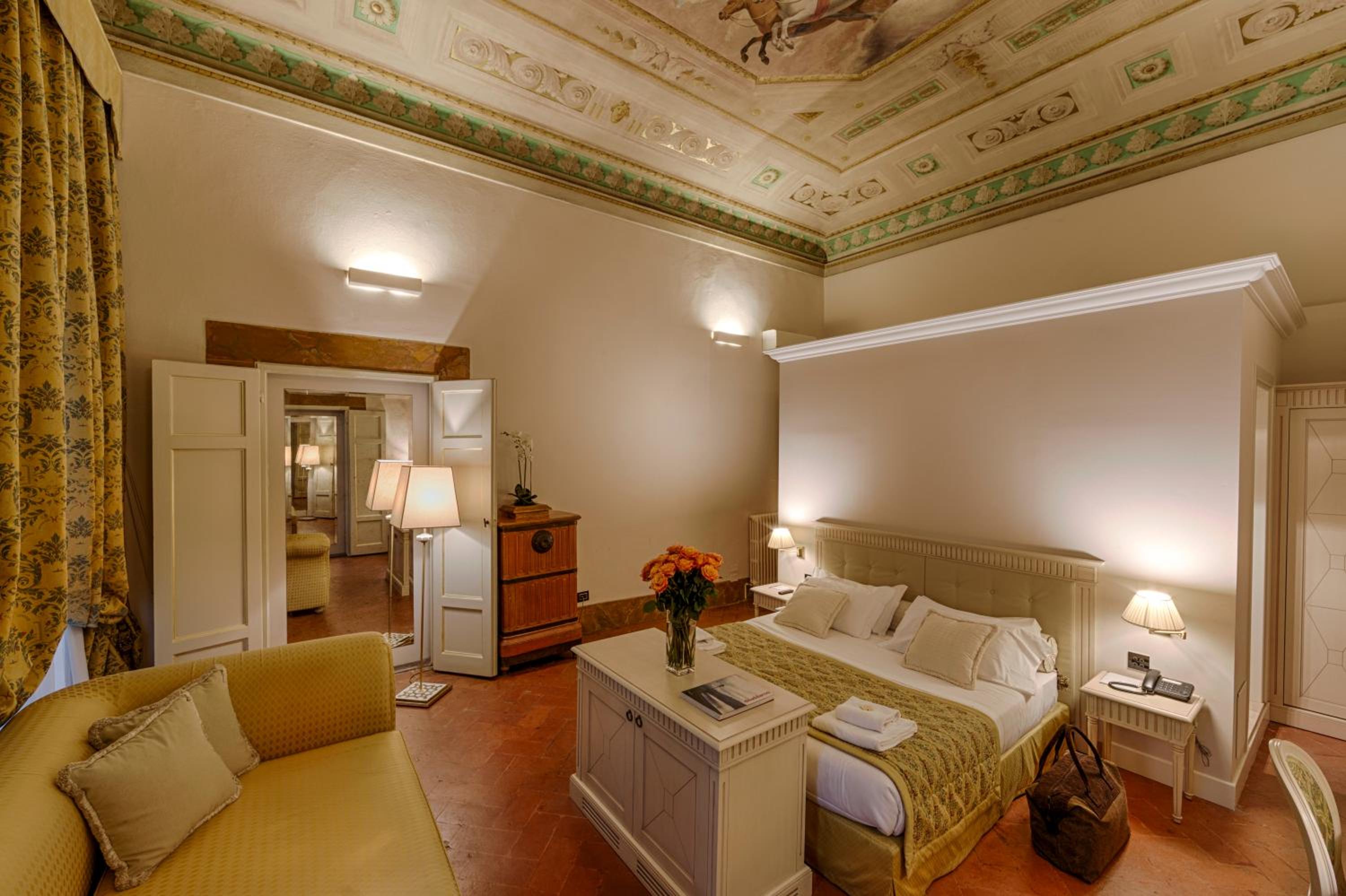 Deluxe Triple Room photo 2