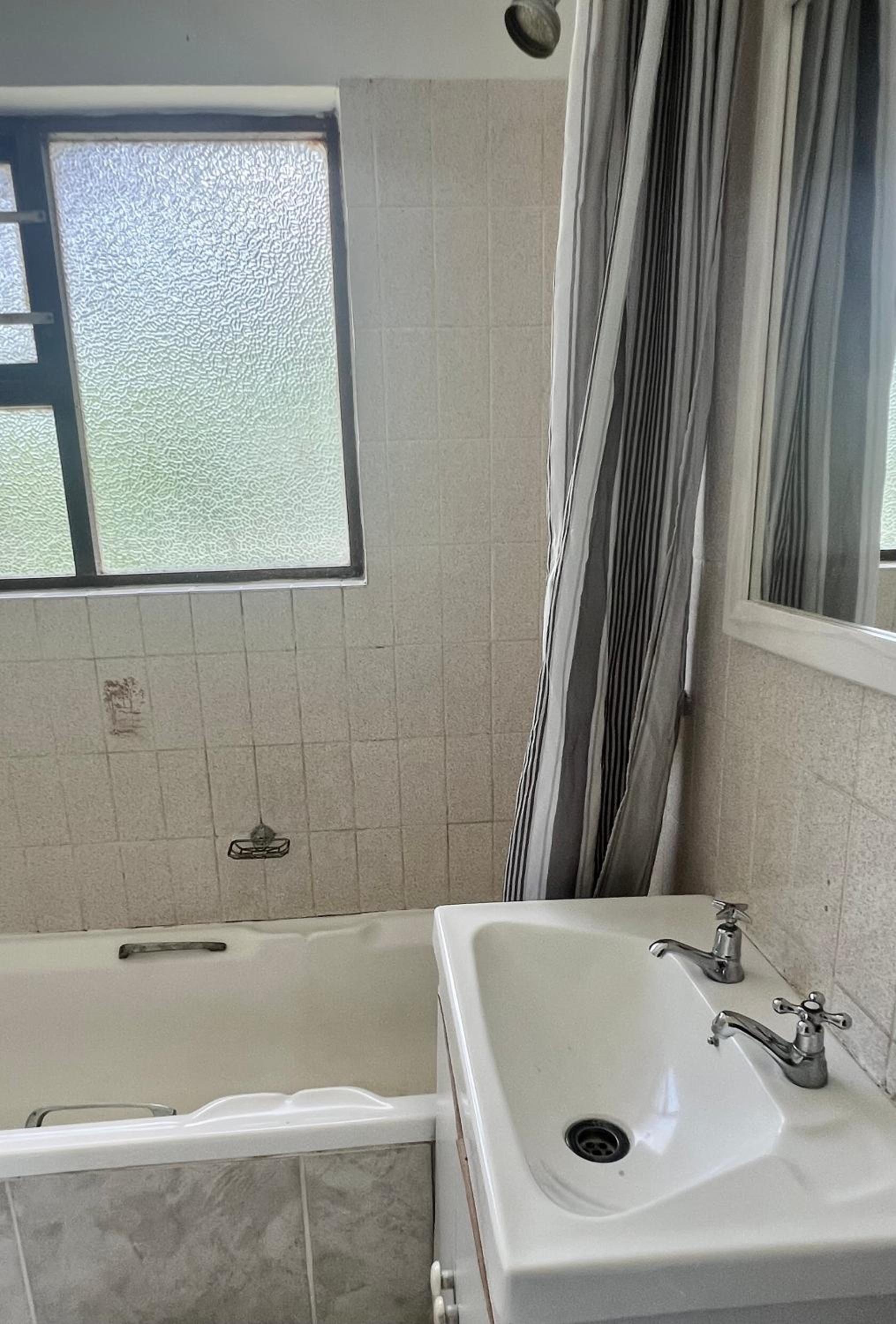 Apartment with Pool View  - Photo 23