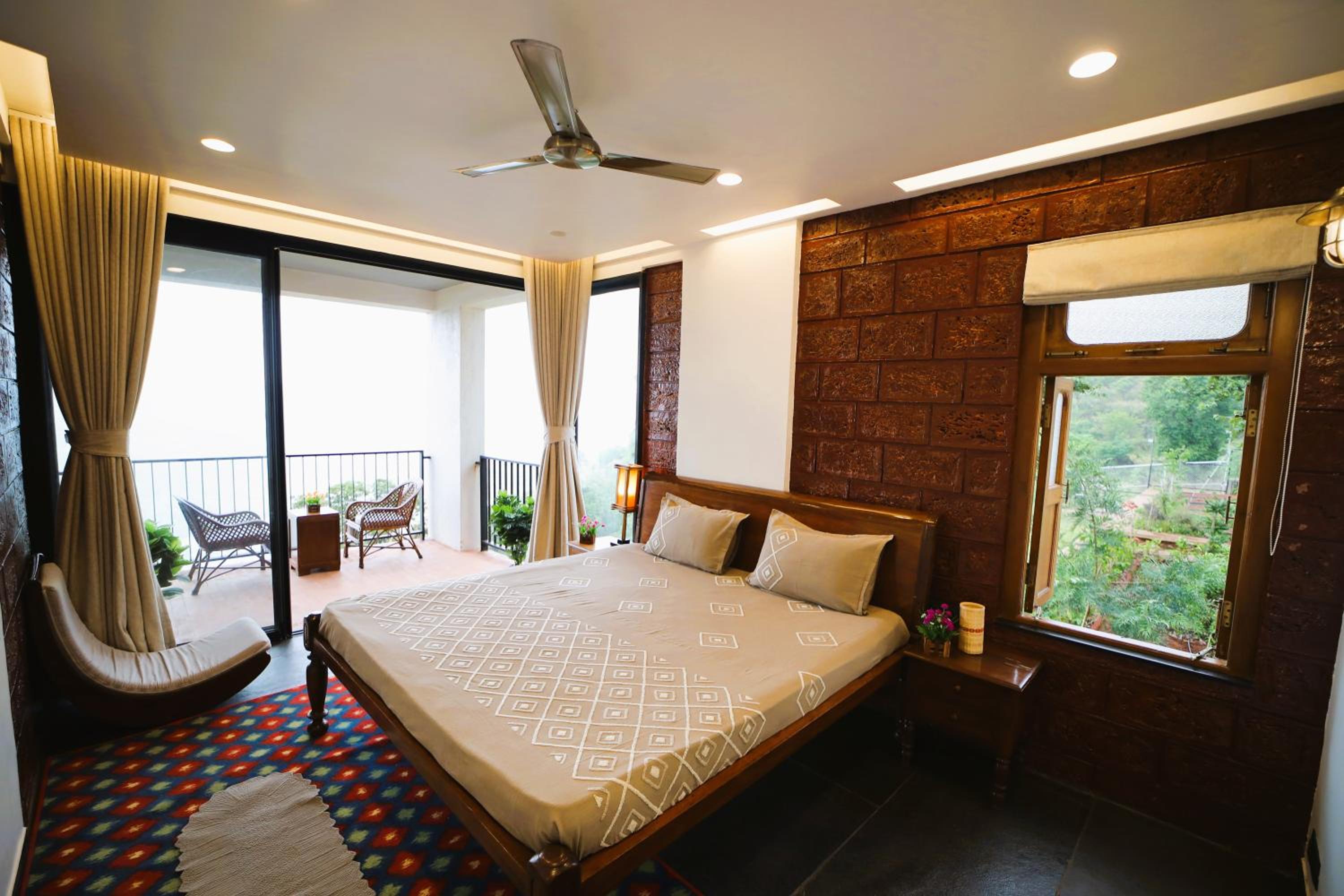 Deluxe Double Room photo 2