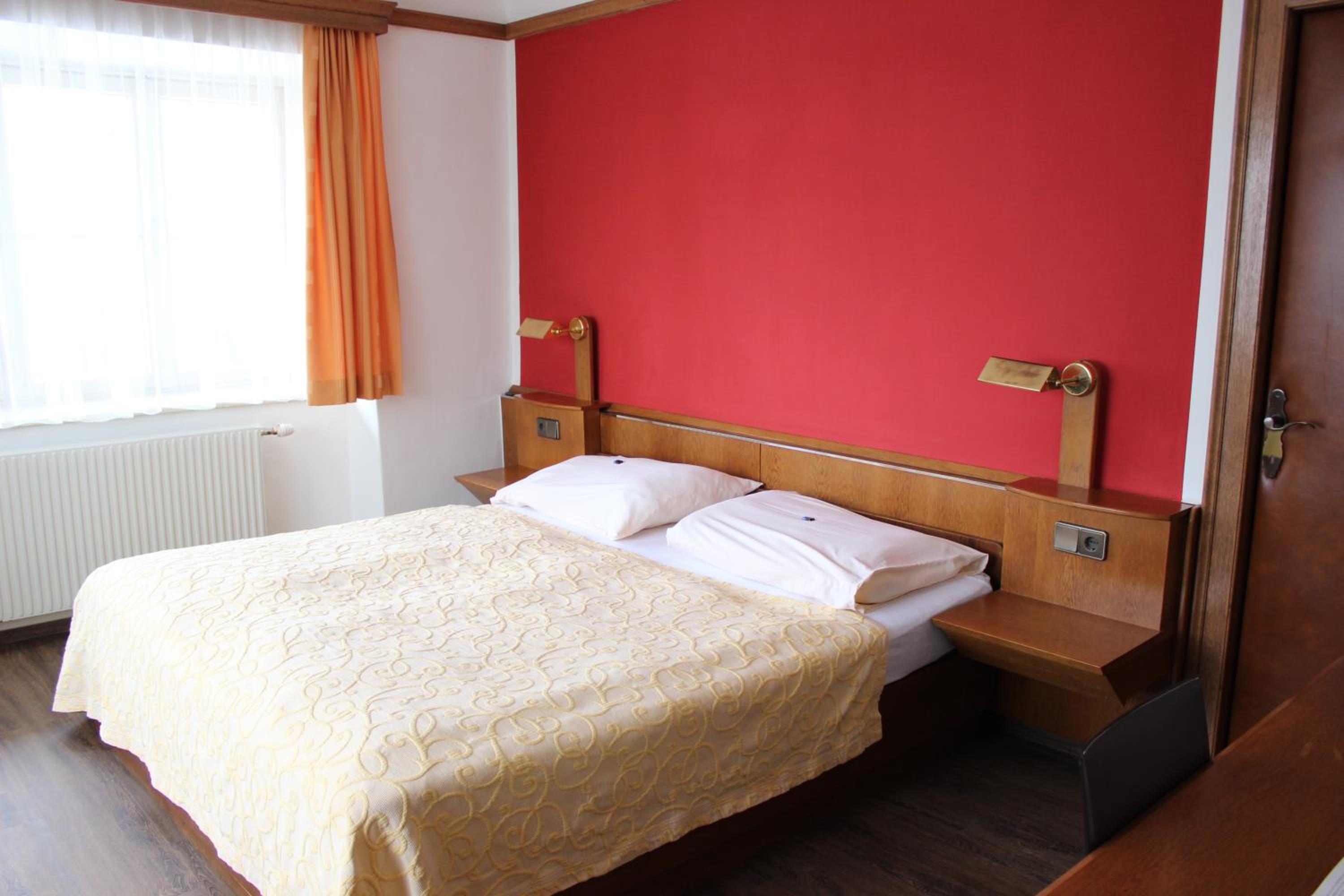 Double Room - Photo 1
