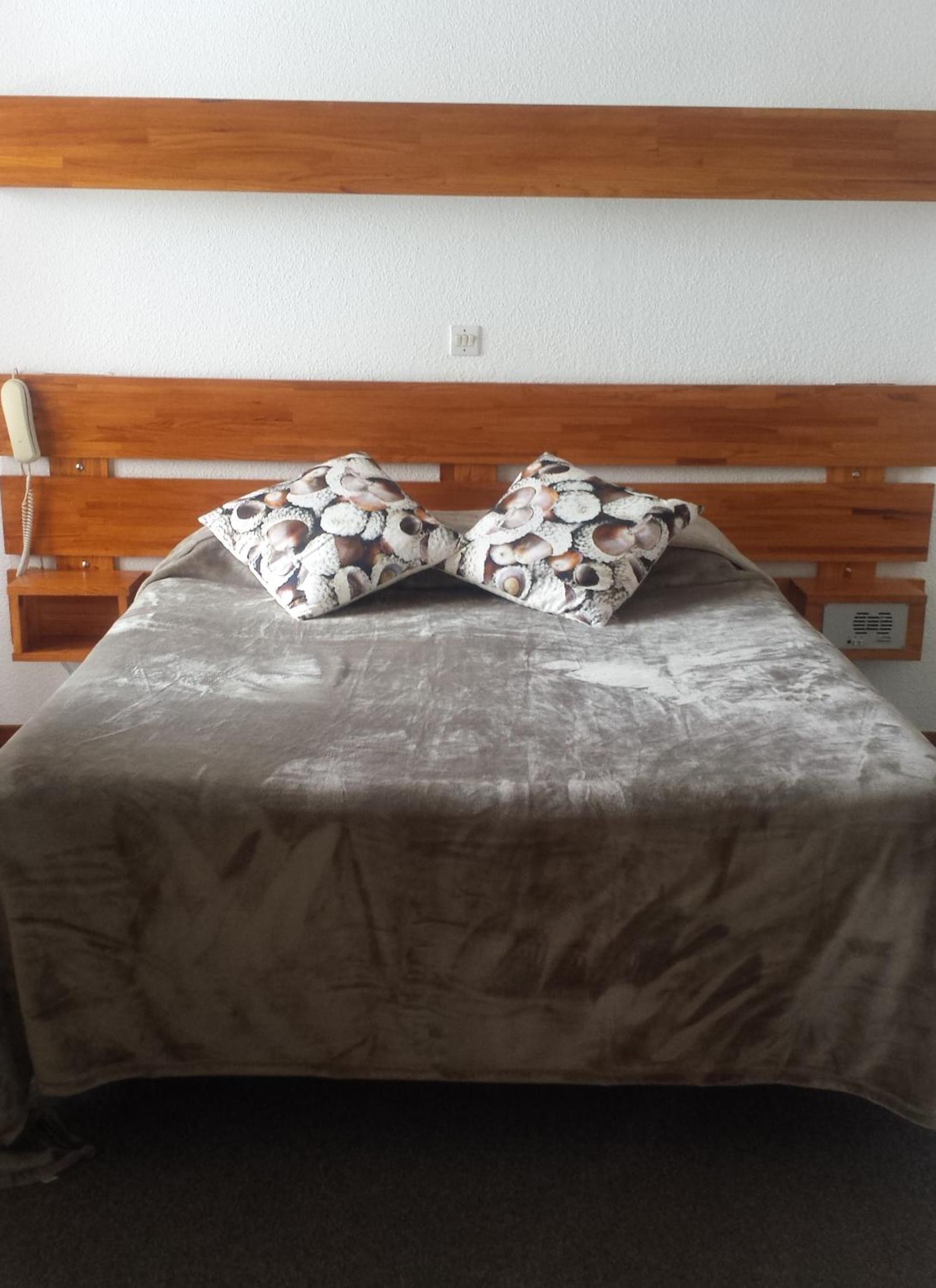 Quadruple Room with Lake View photo 2