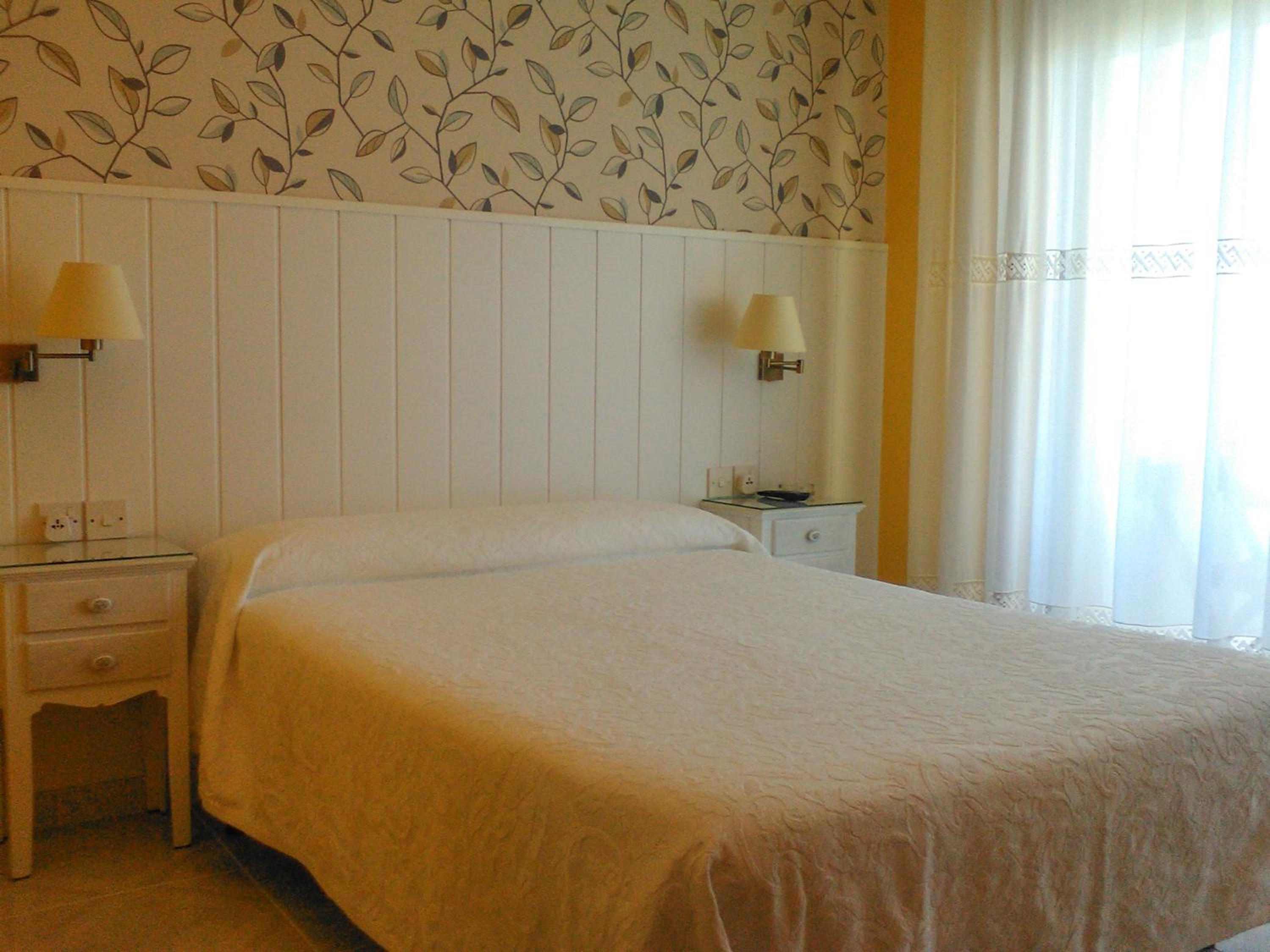 Habitación Doble con Balcón y Vista al Mar