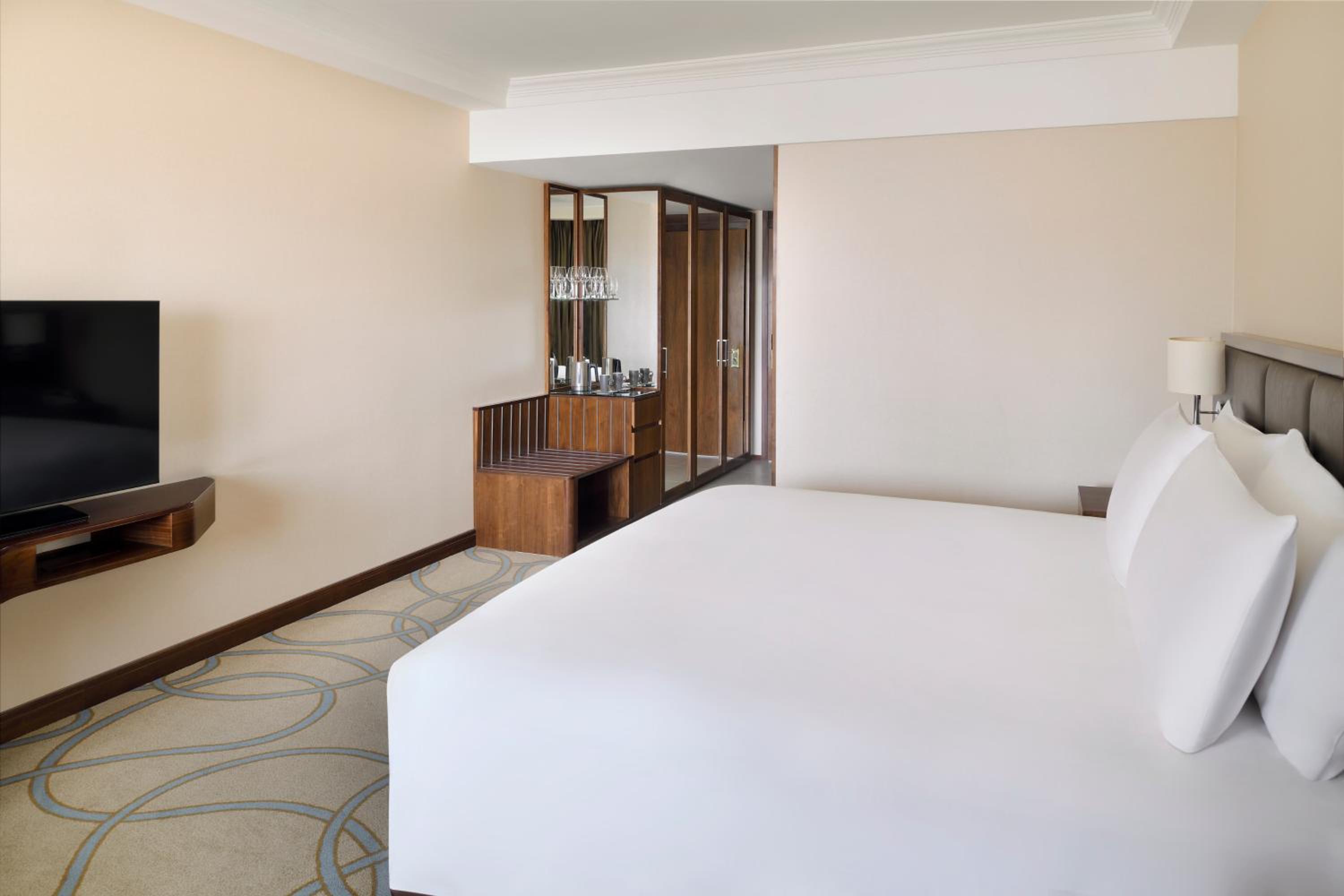 Classic King Room - Photo 3