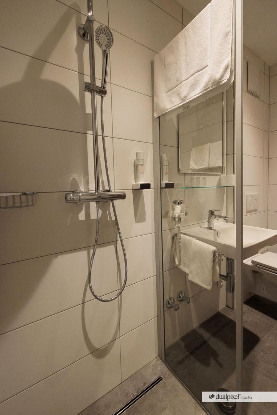 Triple Room - Disability Access - Photo 2