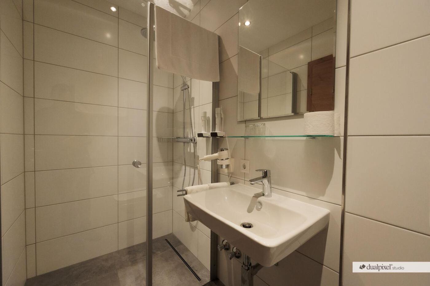Triple Room - Disability Access - Photo 3