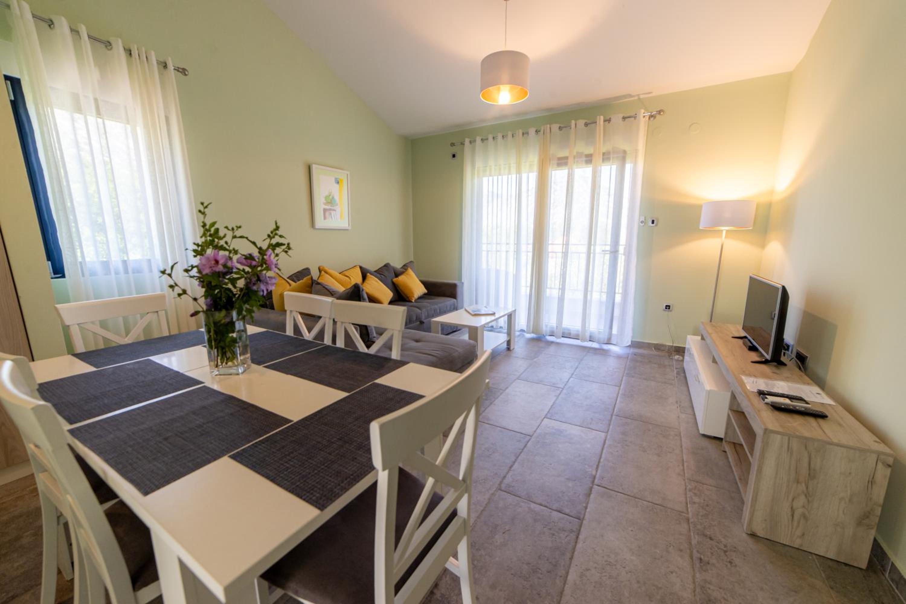 Deluxe Apartment - Photo 1